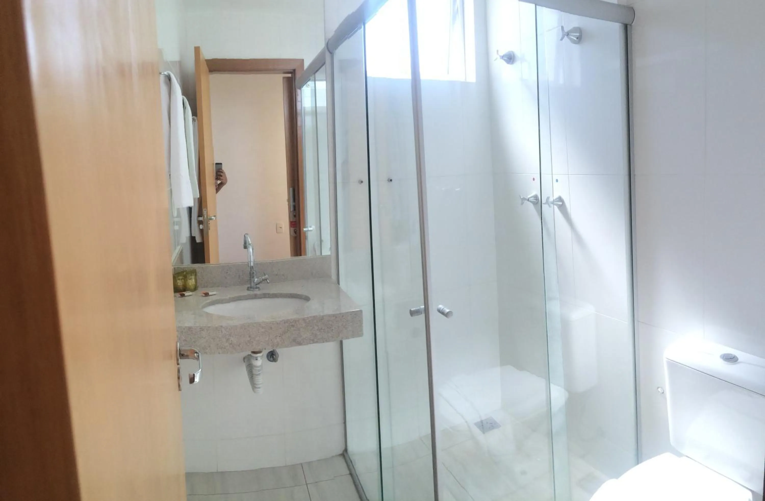 Shower in Lord Hotel Aeroporto Confins