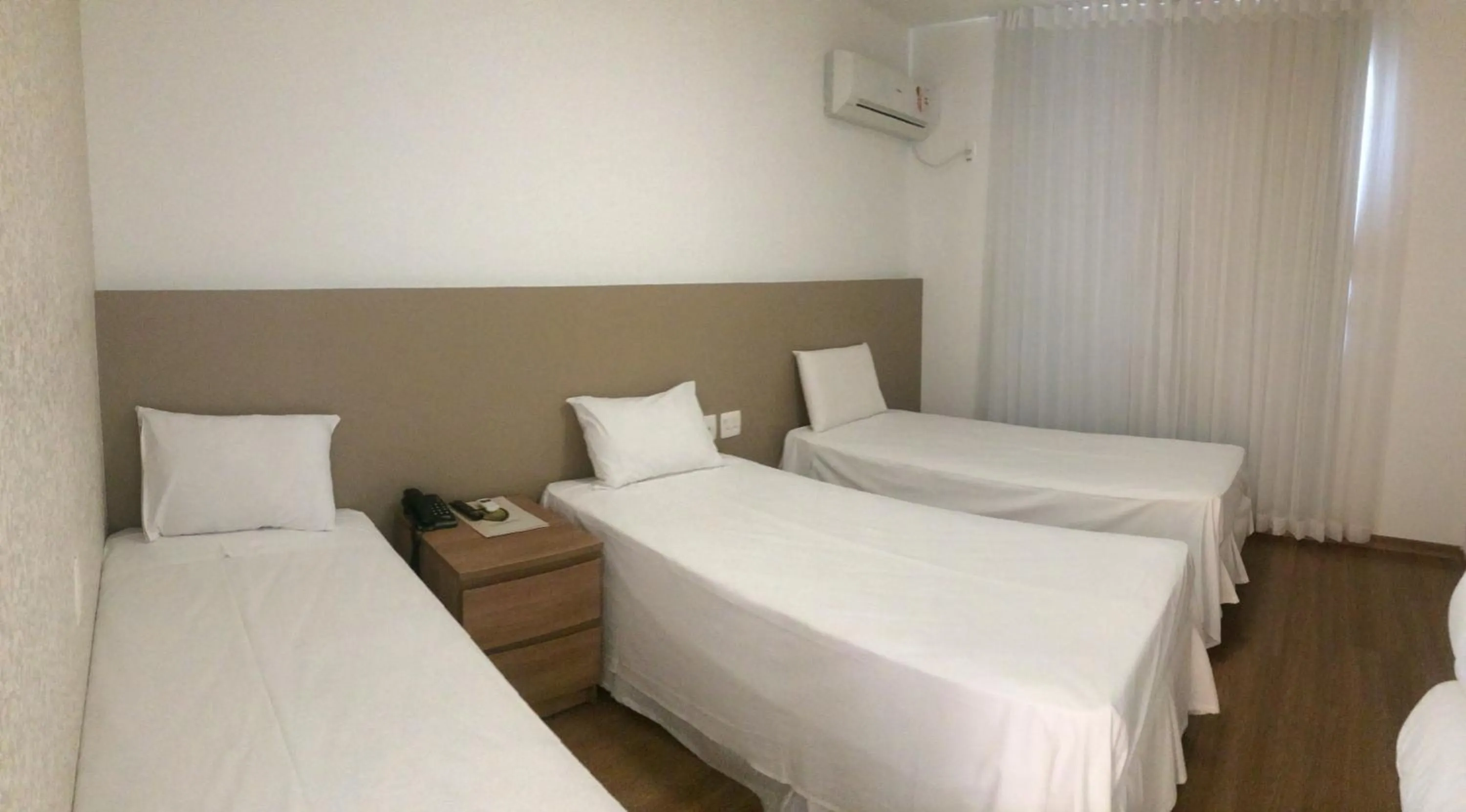 Photo of the whole room, Bed in Lord Hotel Aeroporto Confins