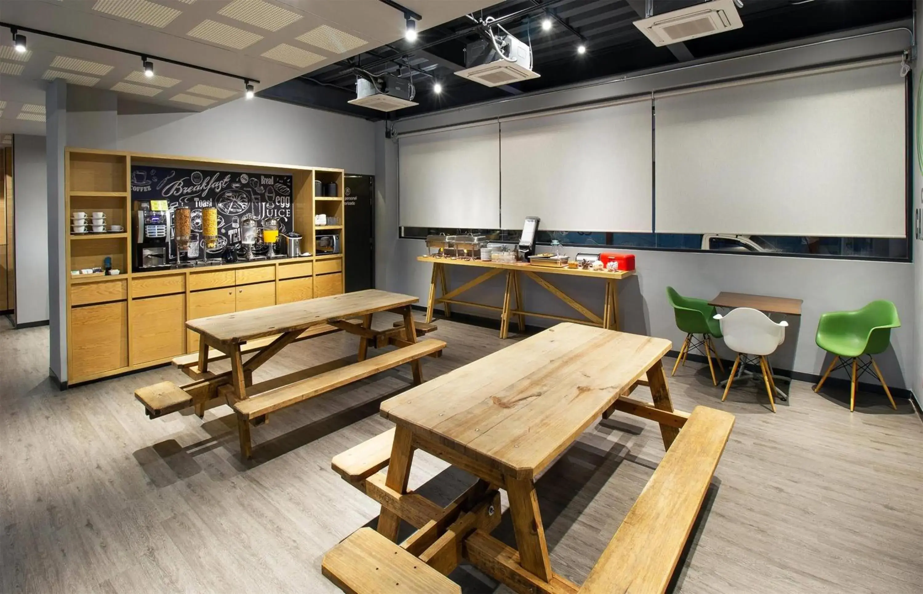 Property building in Hotel MX aeropuerto CDMX, Trademark Collection by Wyndham Property building in Hotel MX aeropuerto CDMX, Trademark Collection by Wyndham