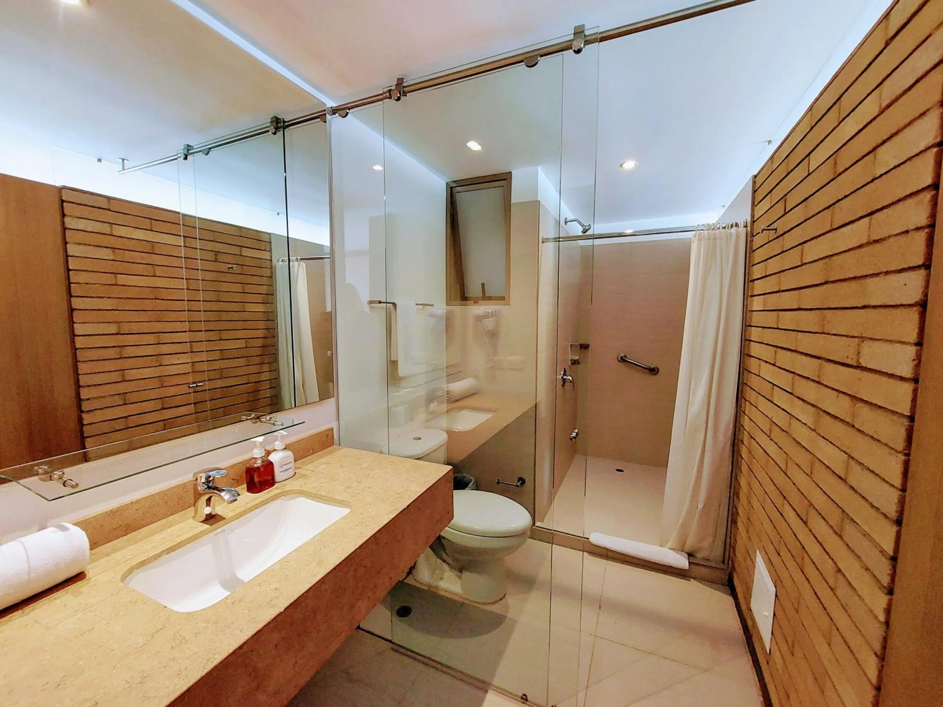Bathroom in Hotel Viaggio Teleport City Suites