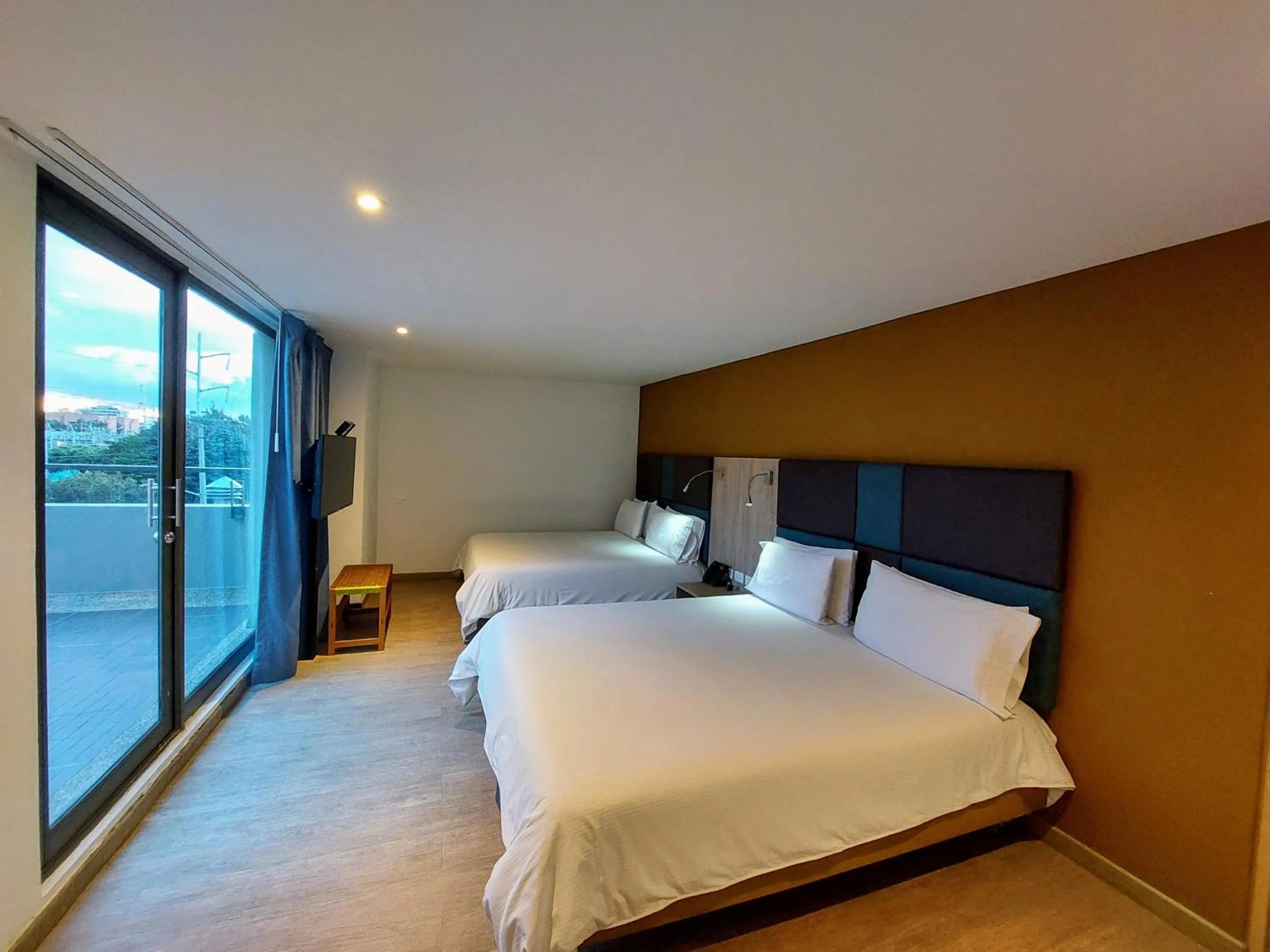 Photo of the whole room, Bed in Hotel Viaggio Teleport City Suites