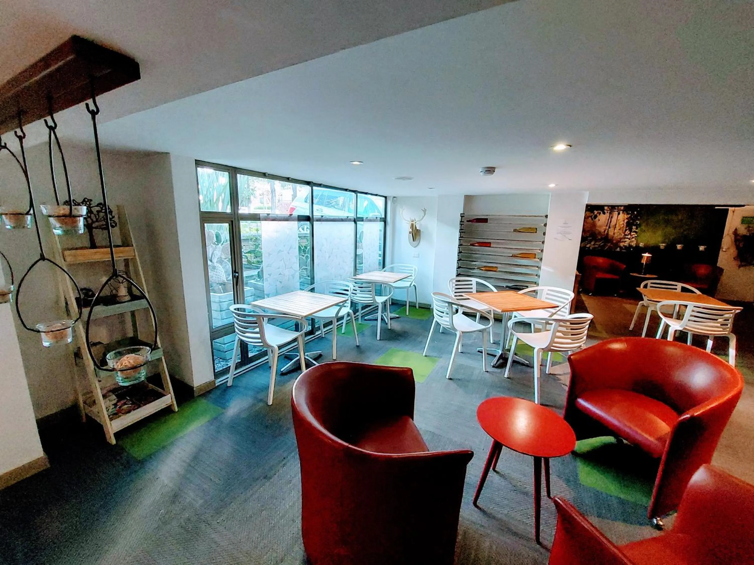 Property building in Hotel Viaggio Teleport City Suites