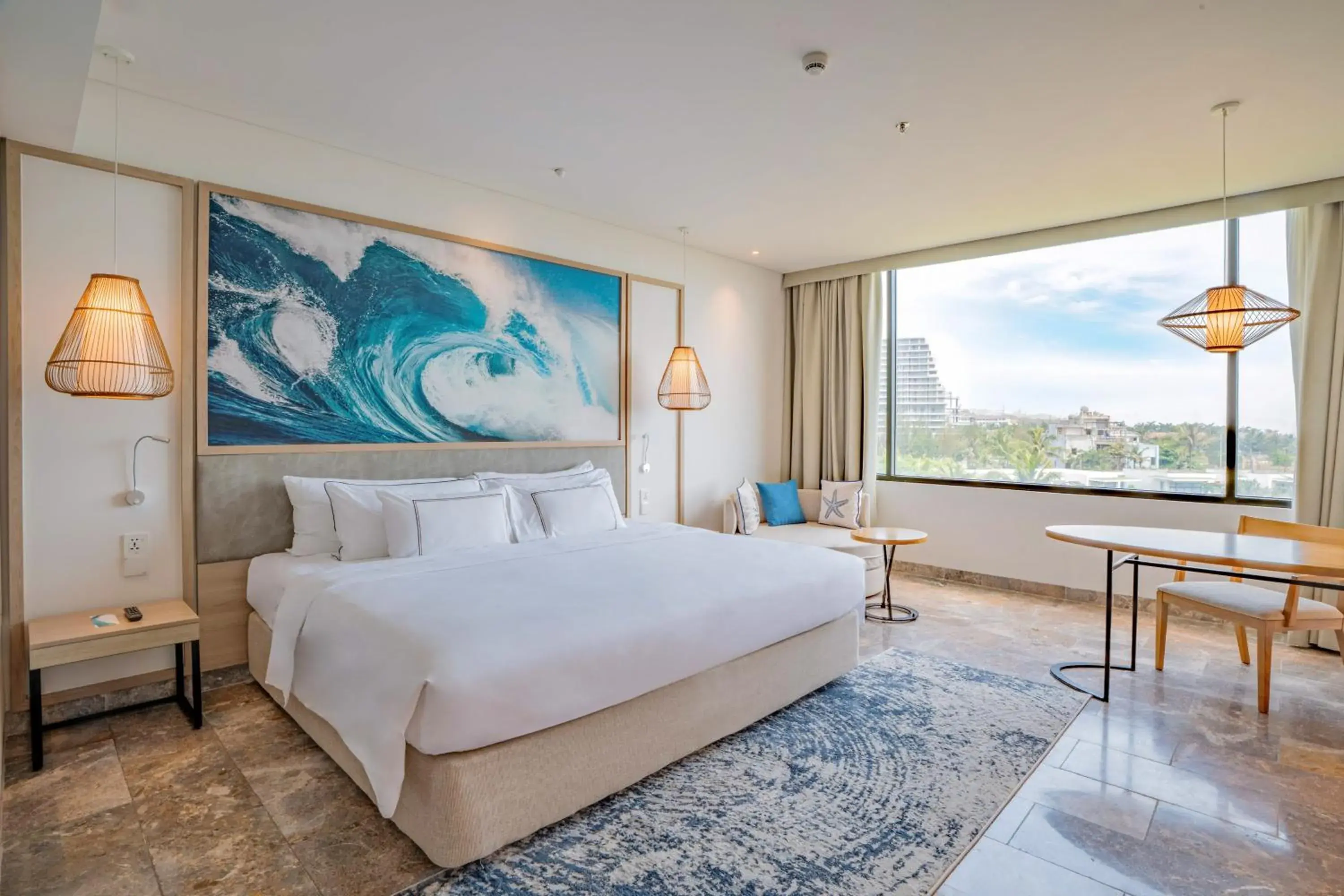 Deluxe Sea View with Bathtub - Daily Guest Activities in Melia Danang Beach Resort Deluxe Sea View with Bathtub - Daily Guest Activities in Melia Danang Beach Resort