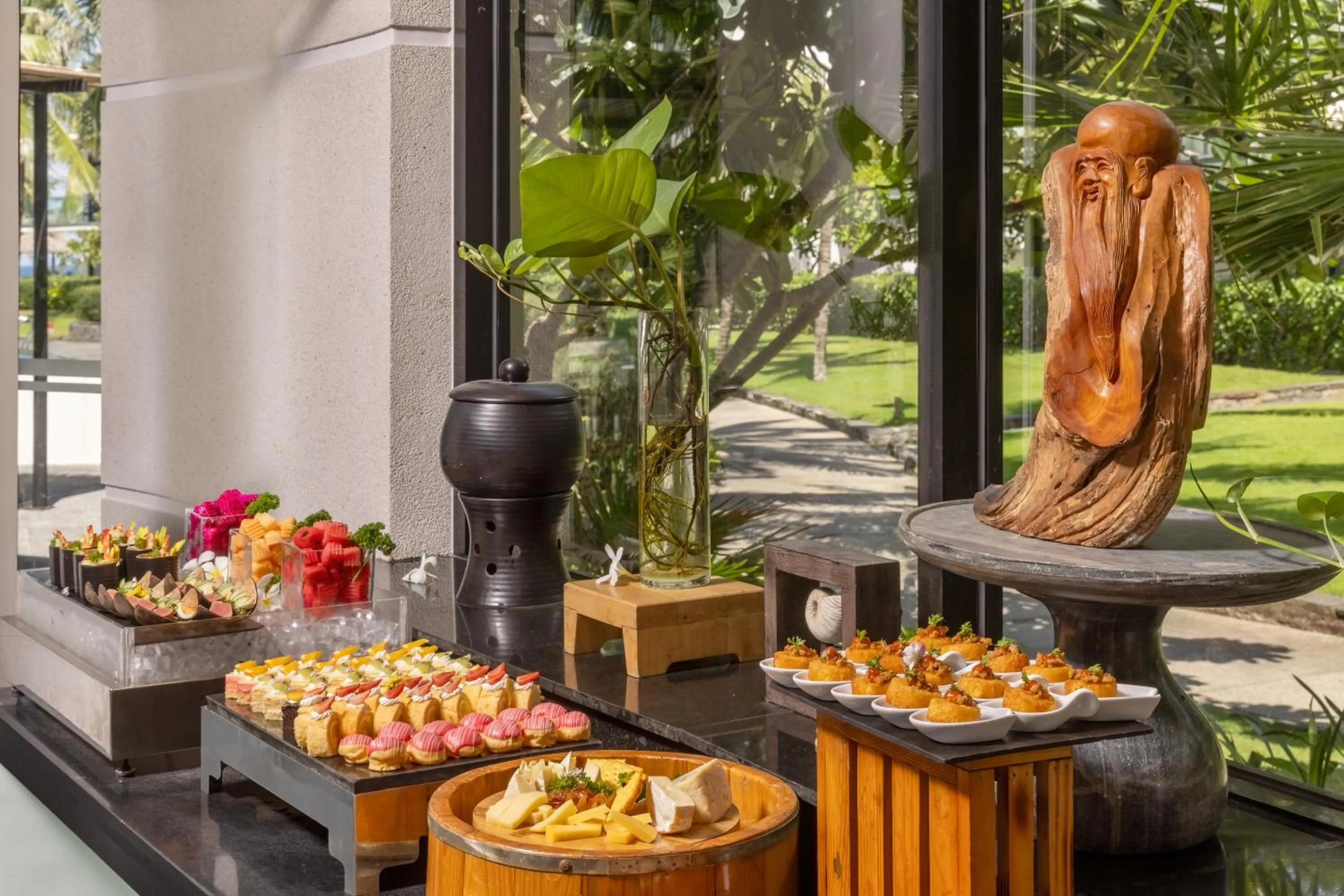 Food and drinks in Melia Danang Beach Resort