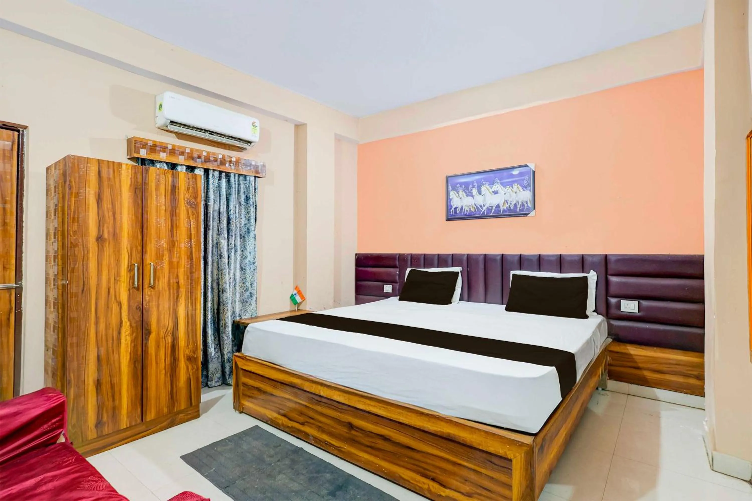 Bedroom, Bed in Hotel O The Suncity