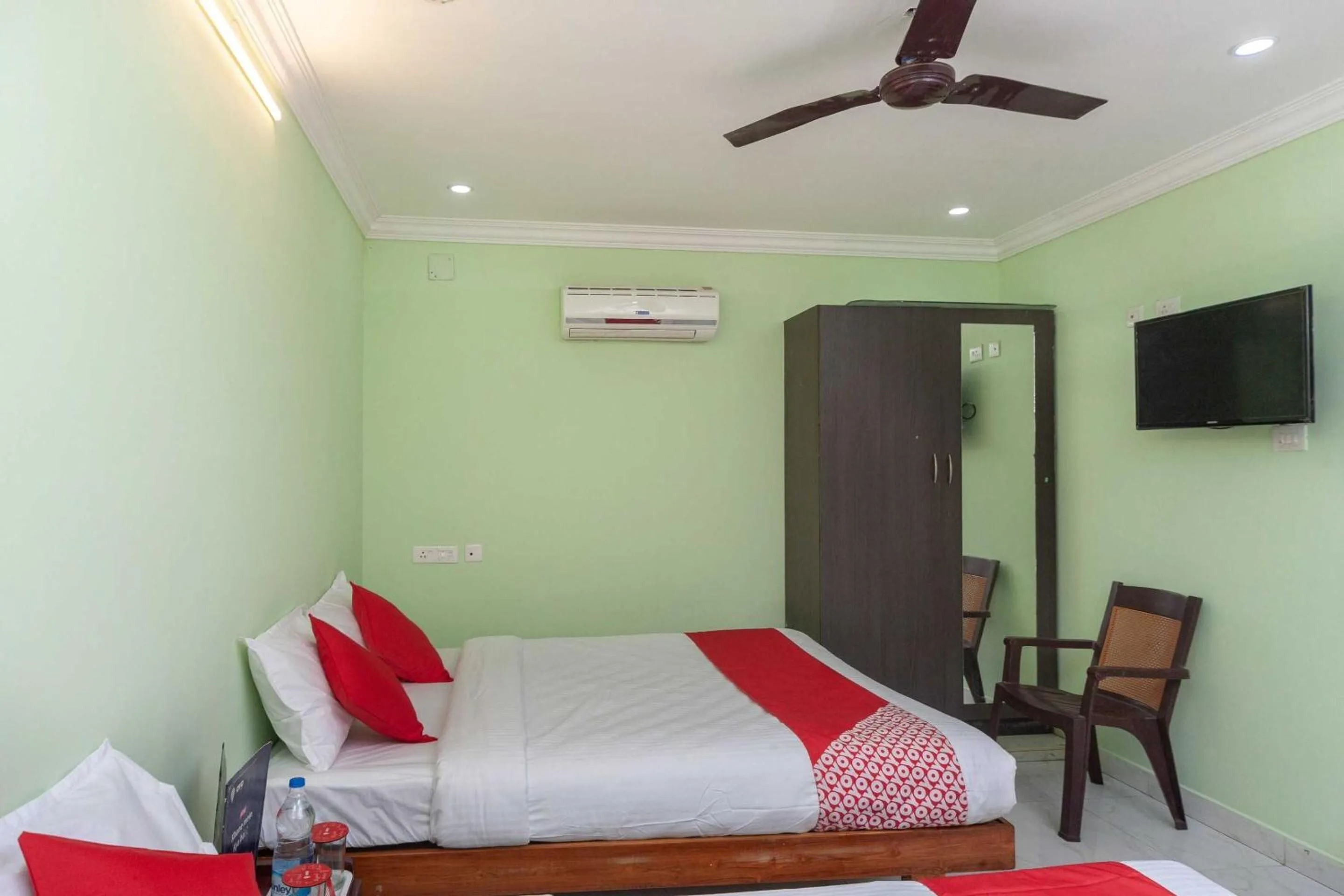 Bedroom, Bed in Hotel O Seabreeze Residency