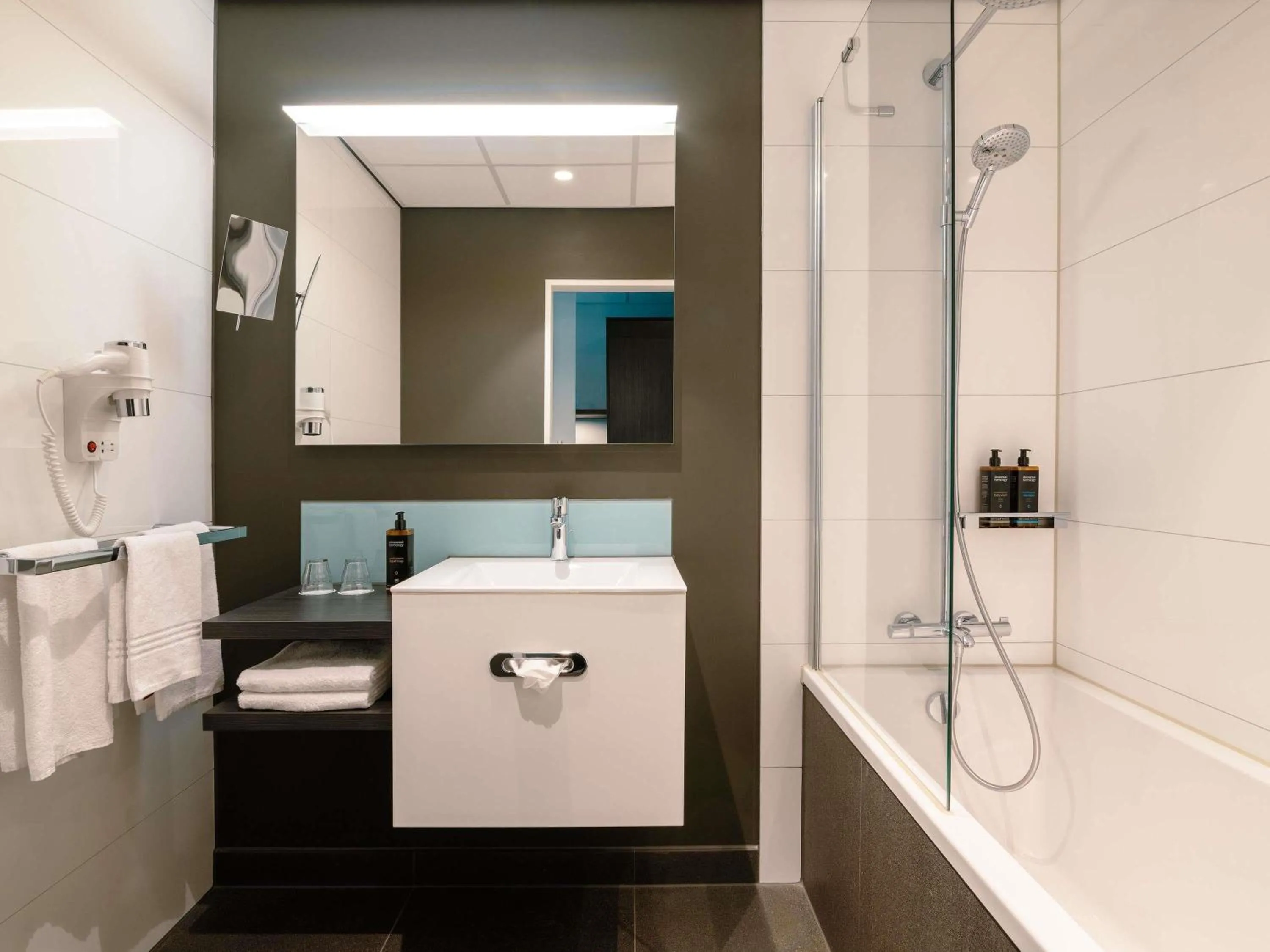 Bedroom in Mercure Hotel Tilburg Centrum