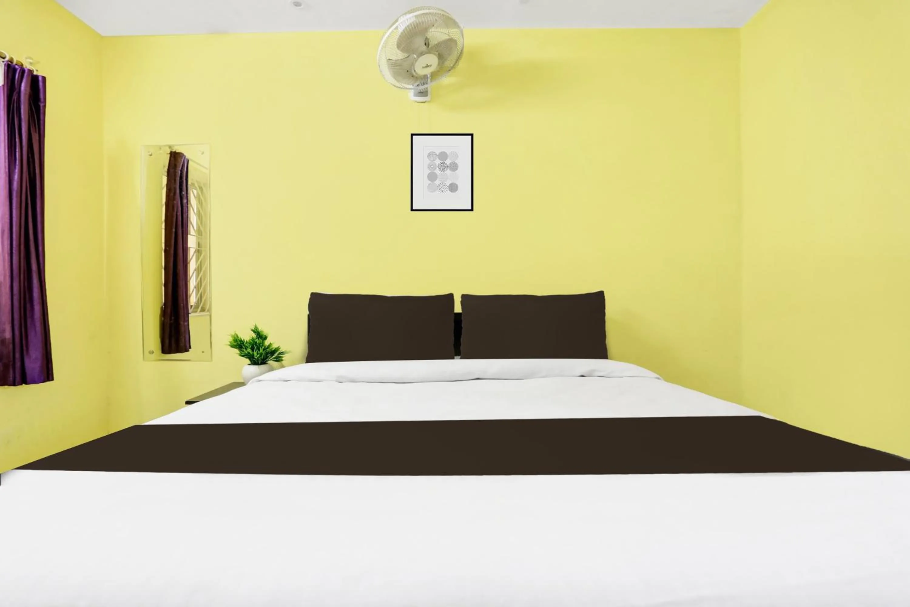 Bedroom, Bed in Hotel O Grand Occasion