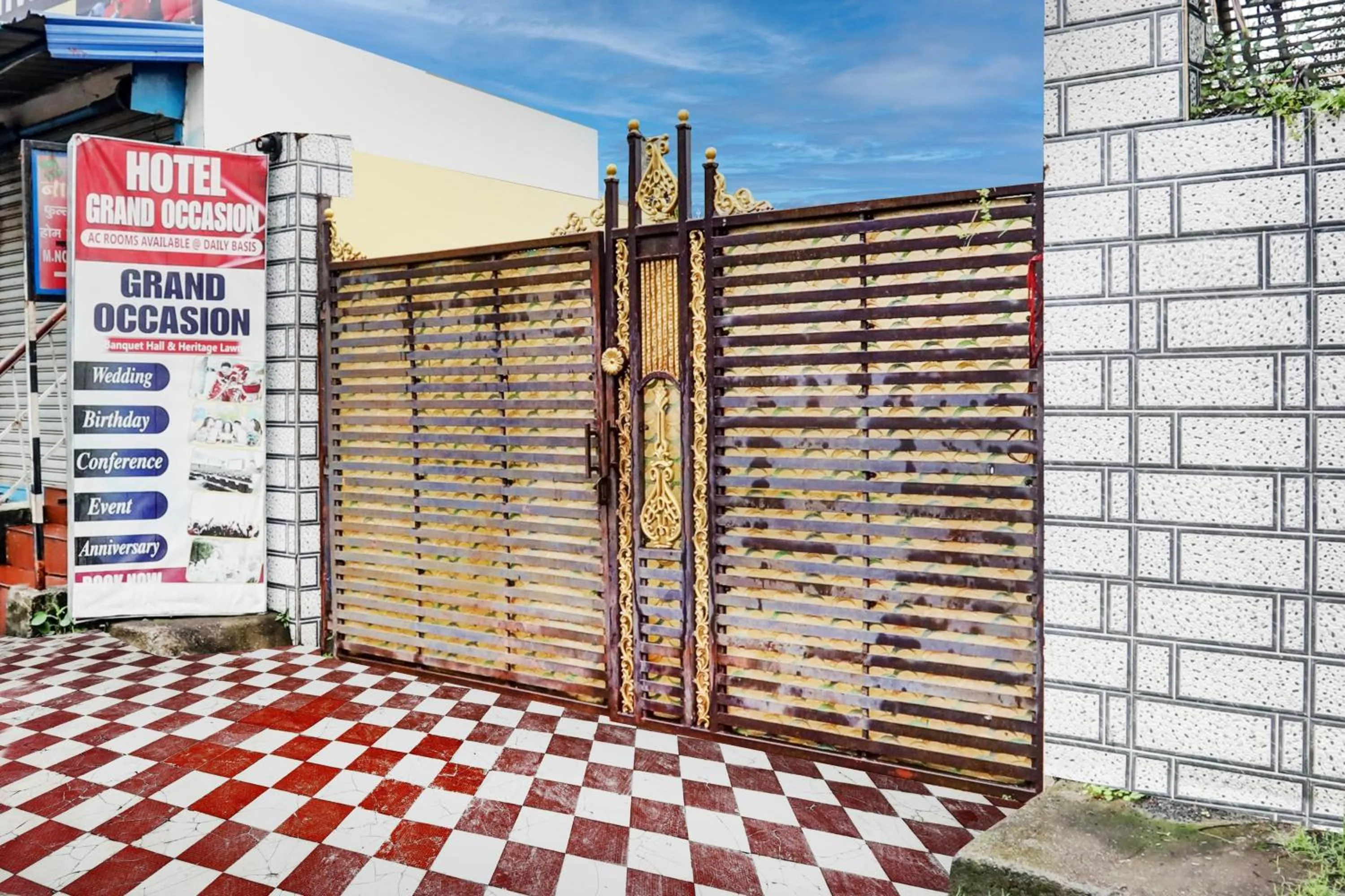 Facade/entrance in Hotel O Grand Occasion