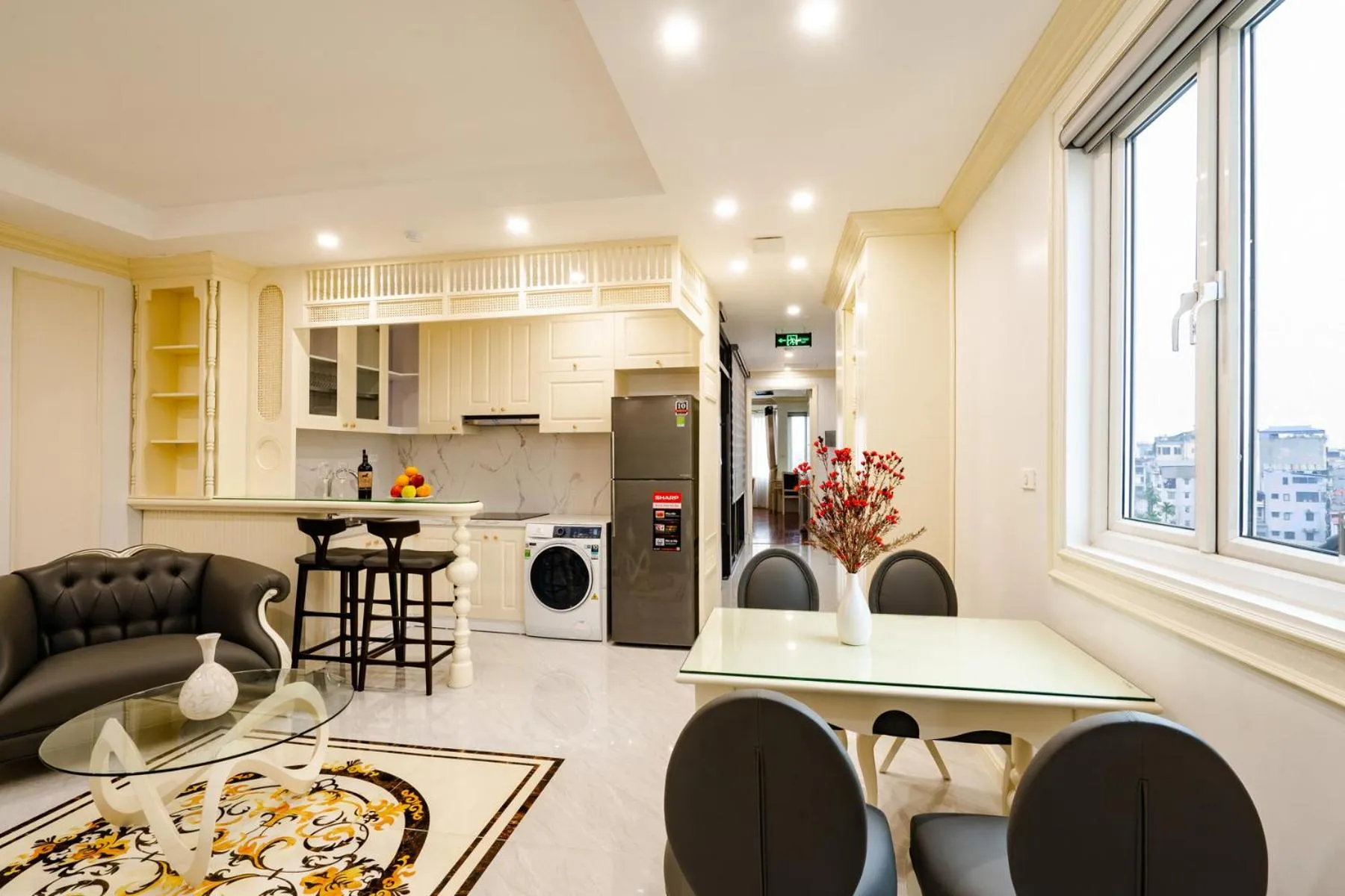 Kitchen or kitchenette in Wild Lotus Hotel Apartment 2