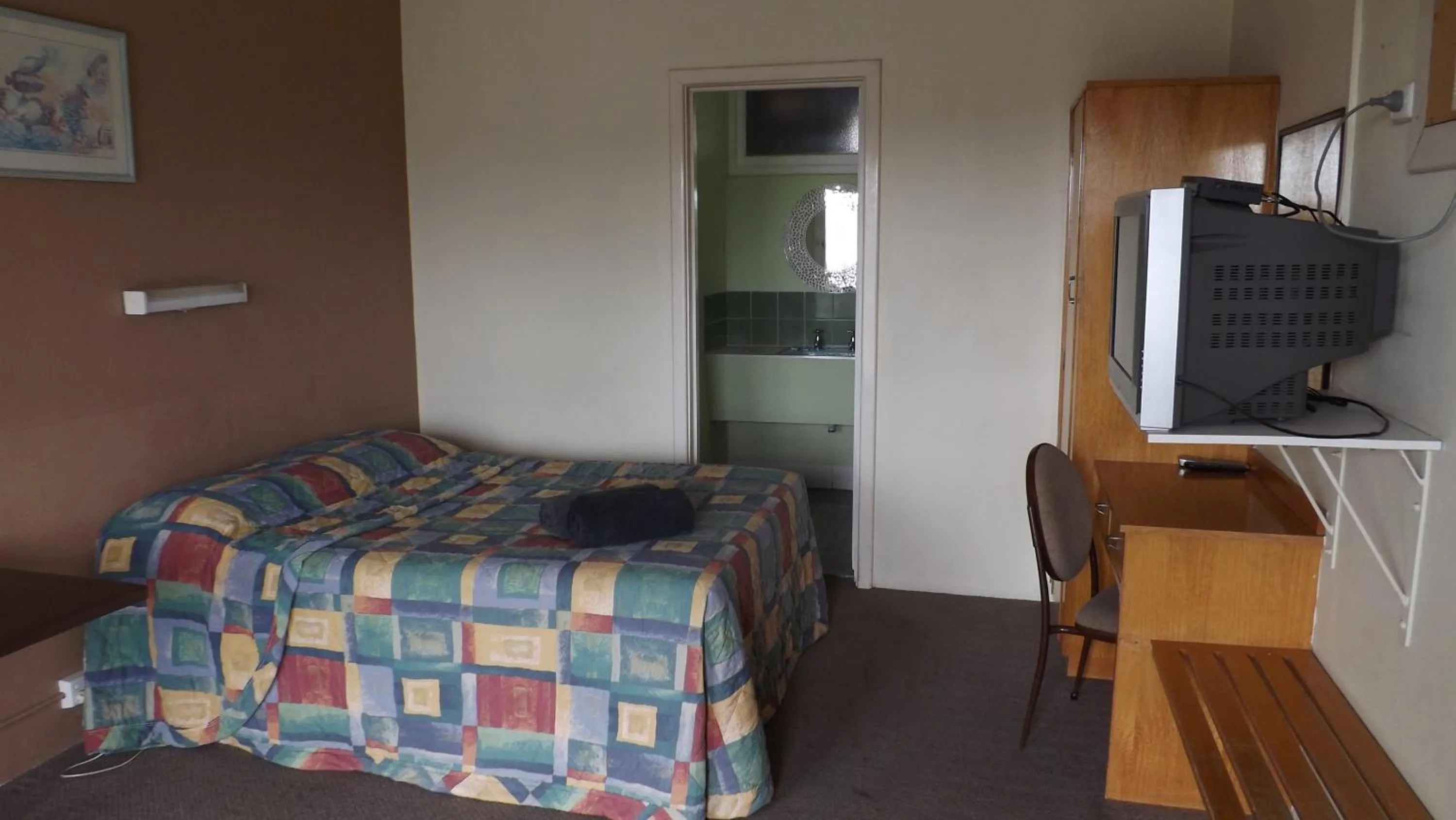 Bed in Collie Motel