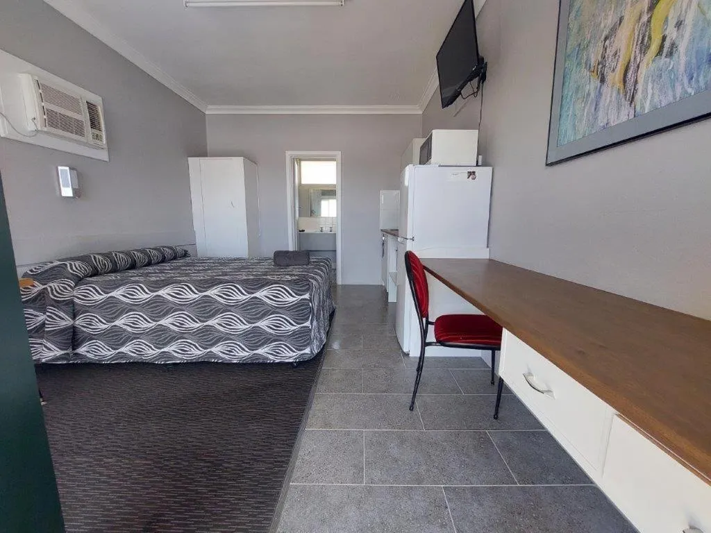 Bed in Collie Motel