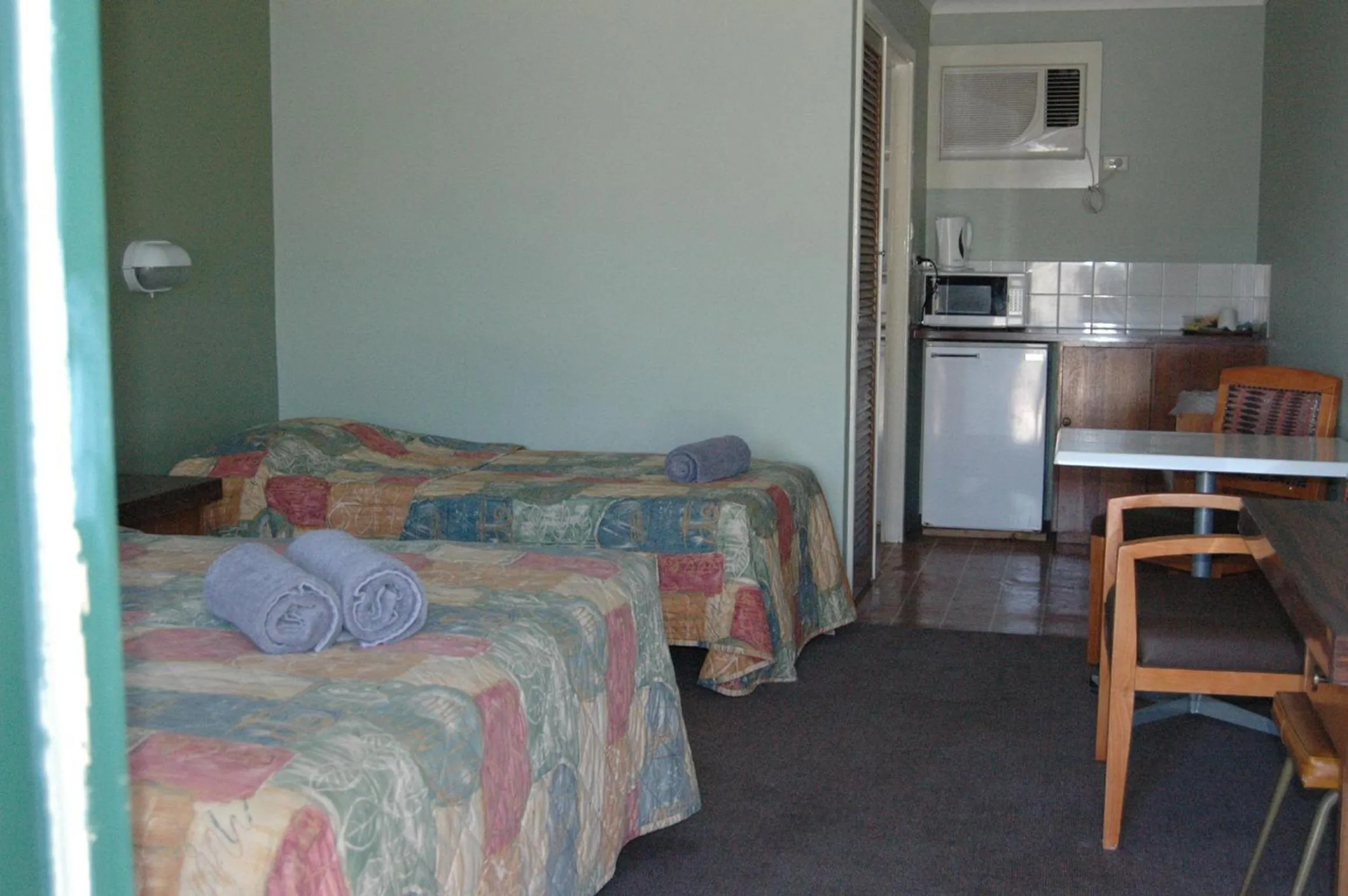Bed in Collie Motel