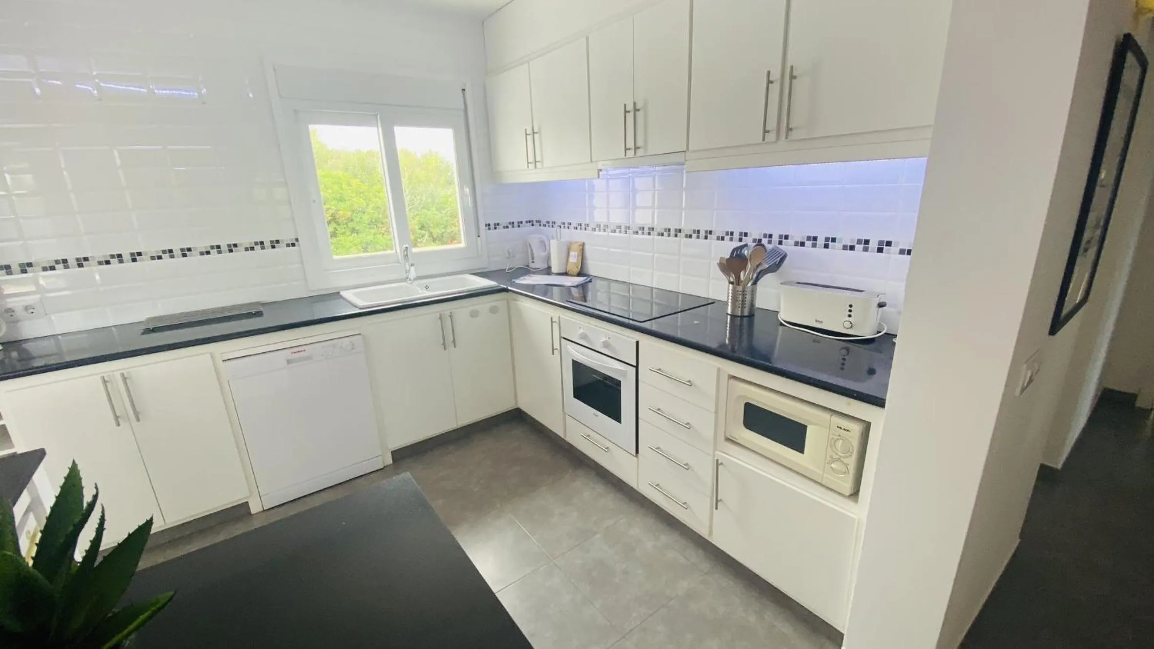 Kitchen or kitchenette in Villa ECLIPSE