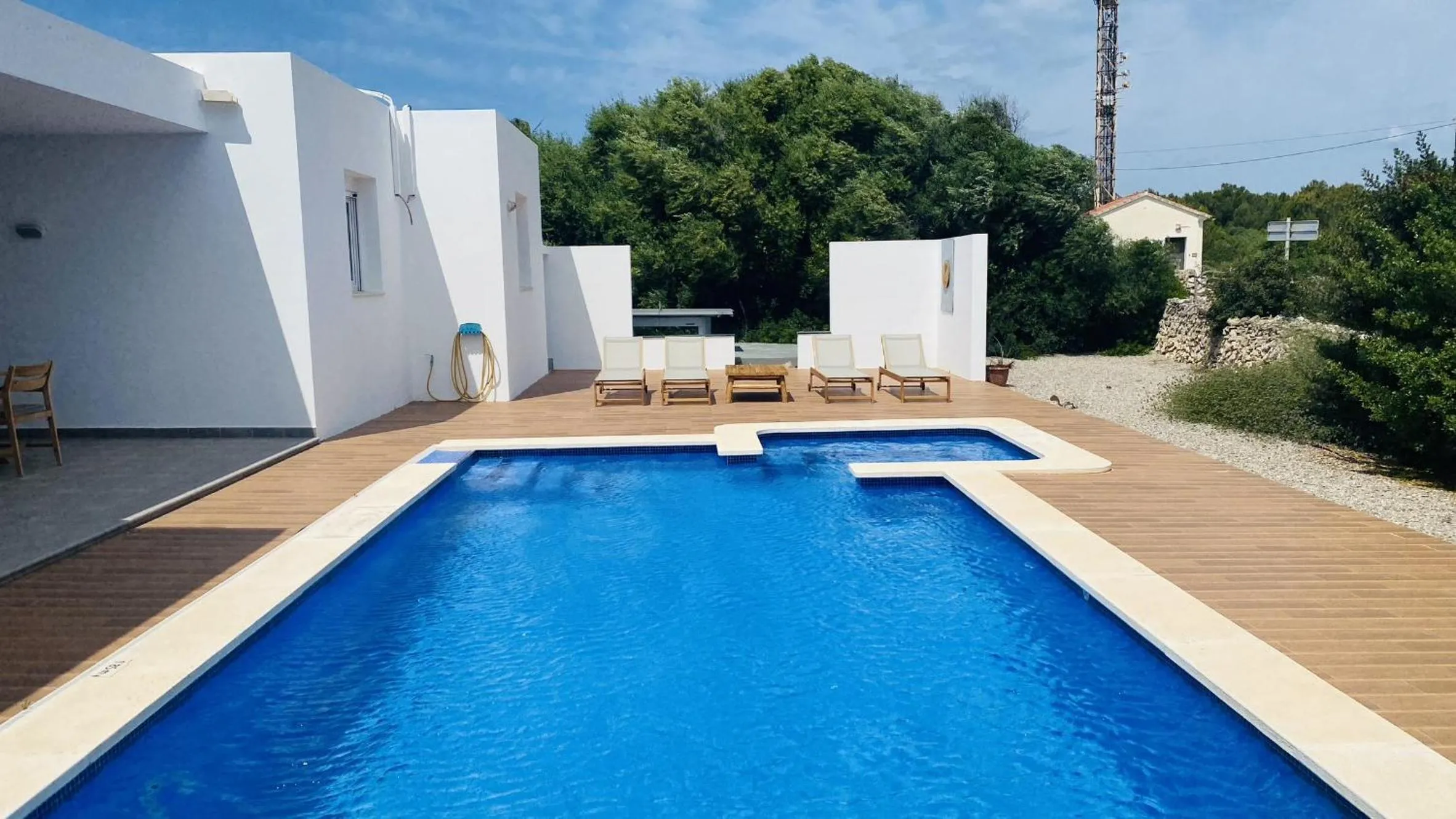 Swimming pool in Villa ECLIPSE