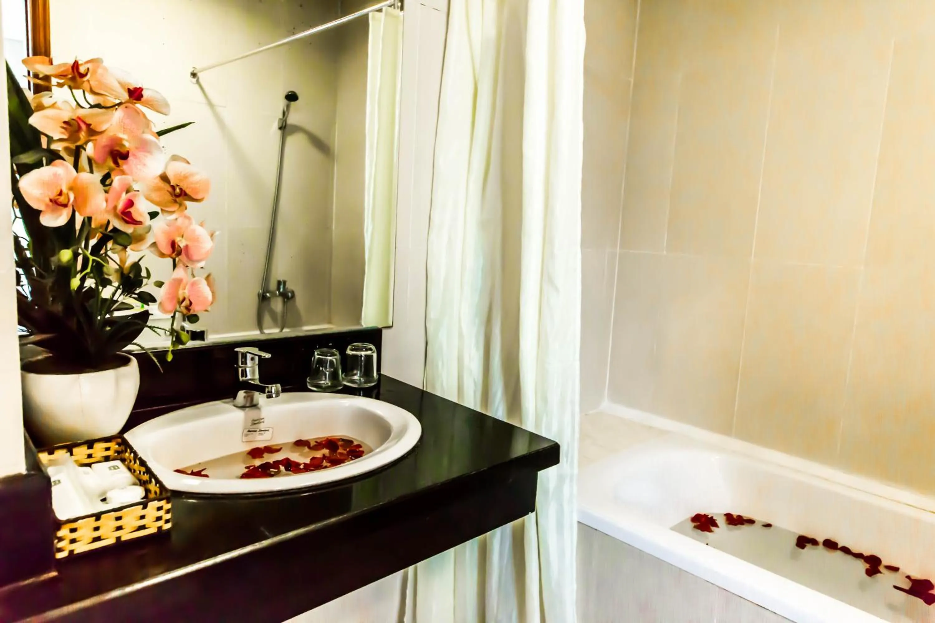 Bathroom in Kiên Cường 2 Hotel