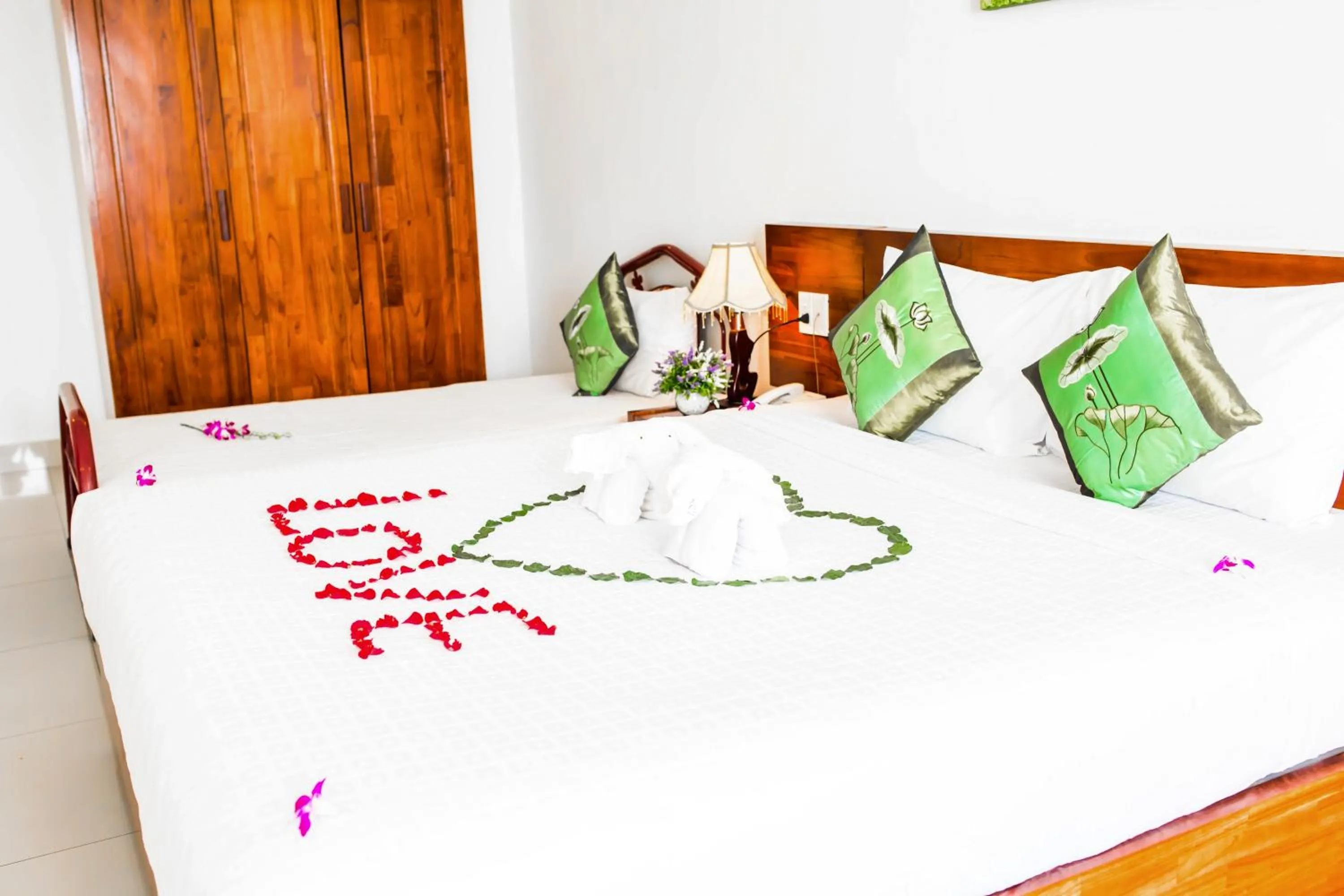 Bedroom, Bed in Kiên Cường 2 Hotel