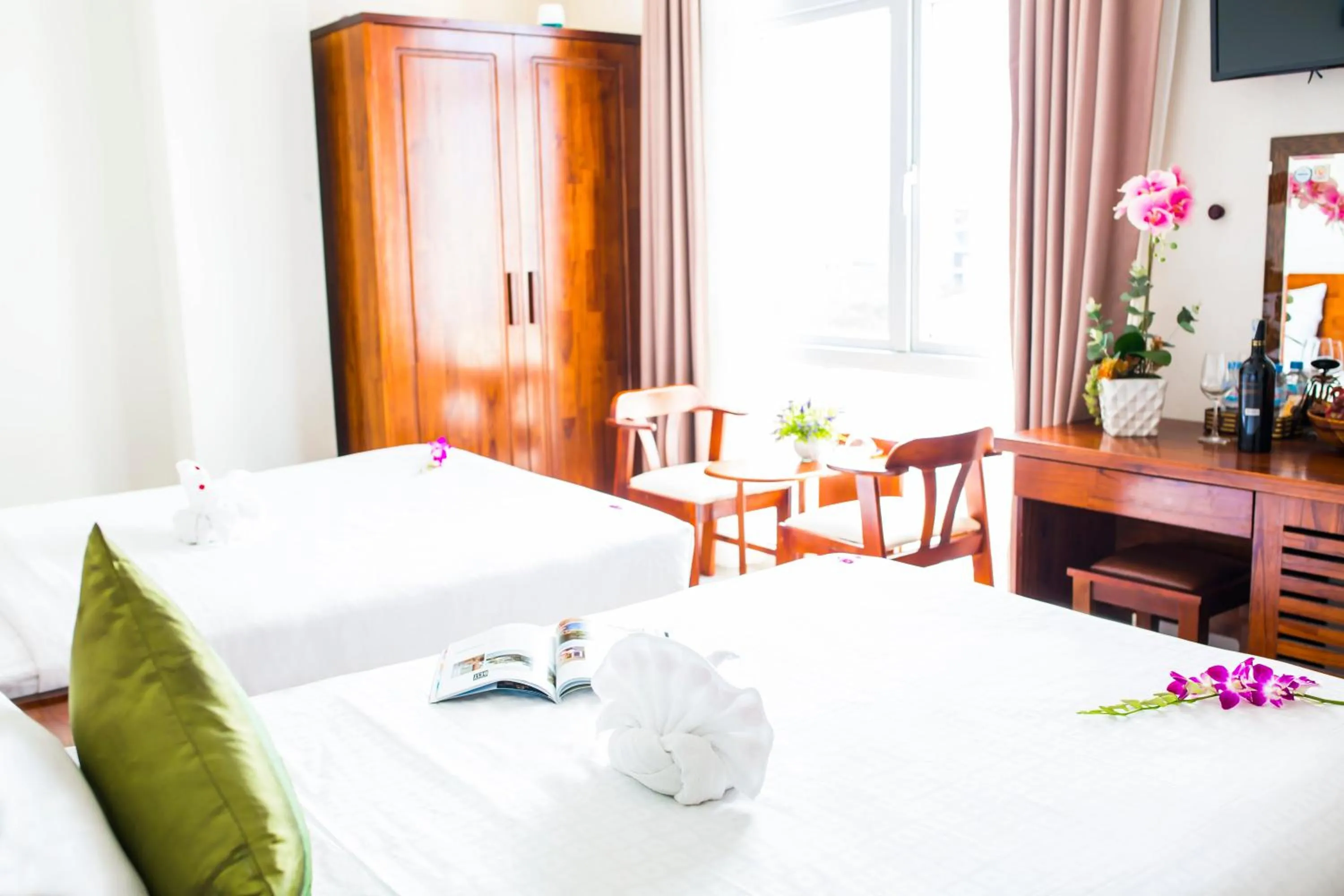 Bedroom, Bed in Kiên Cường 2 Hotel