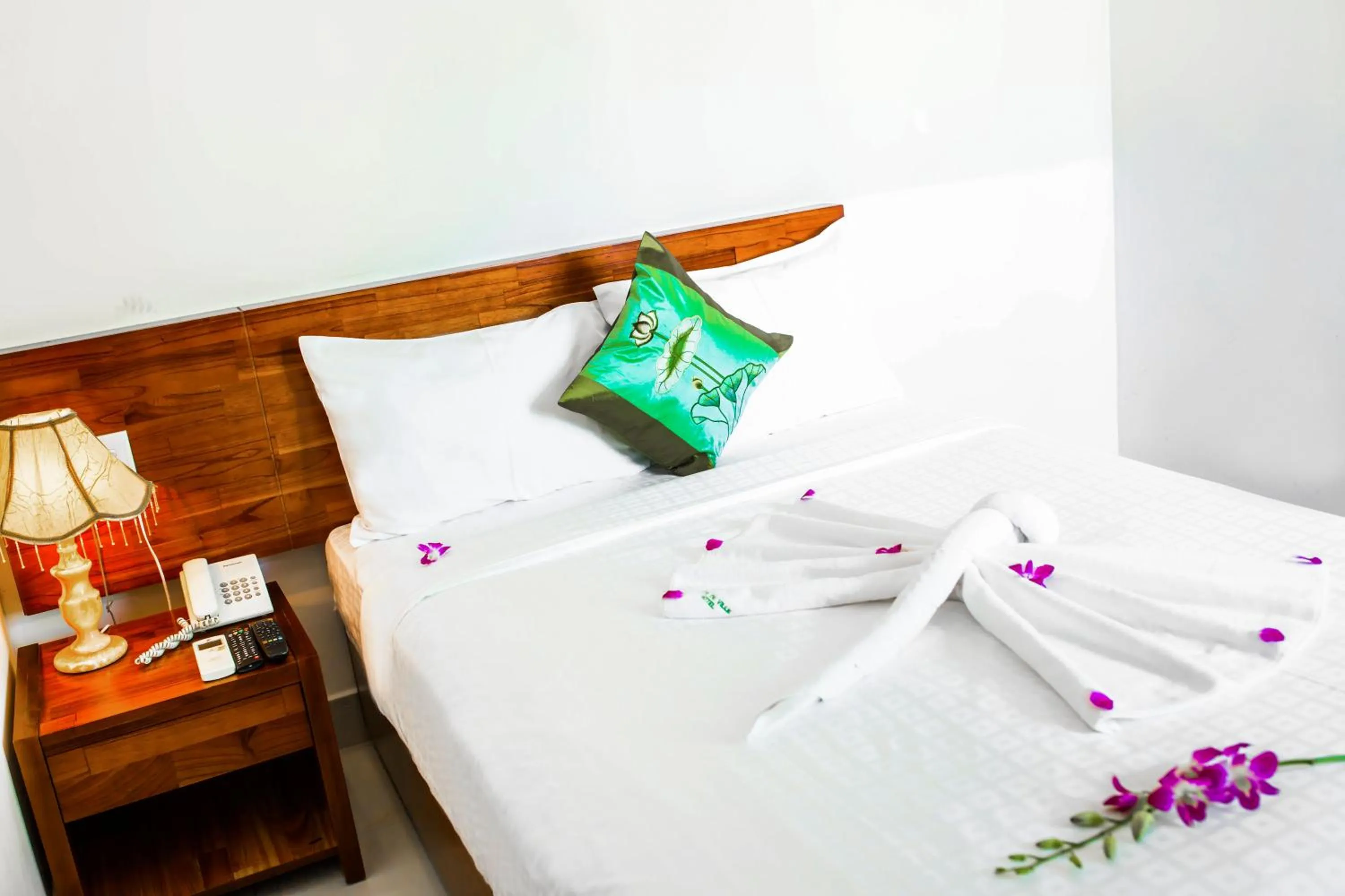 Bedroom, Bed in Kiên Cường 2 Hotel