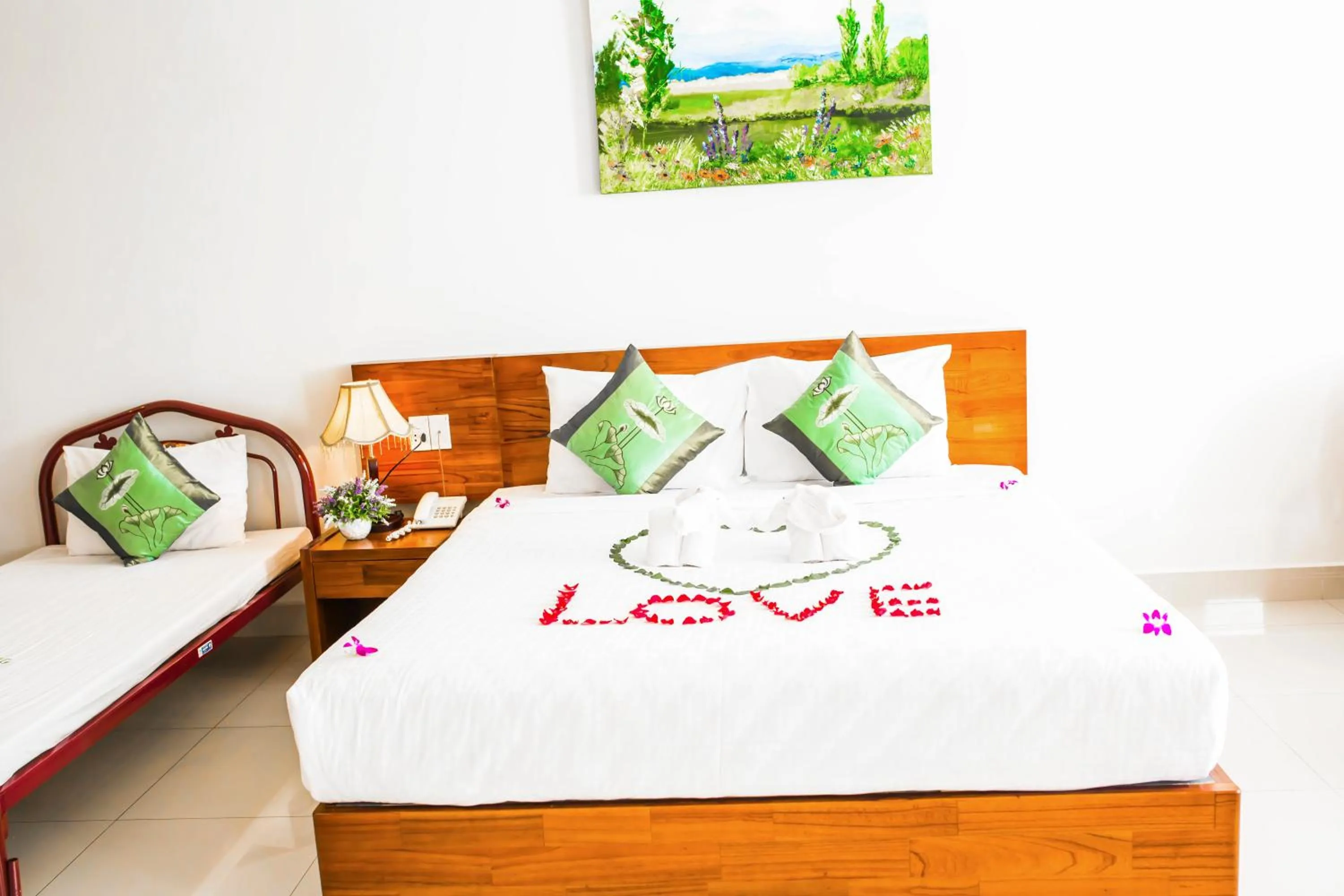 Bedroom, Bed in Kiên Cường 2 Hotel