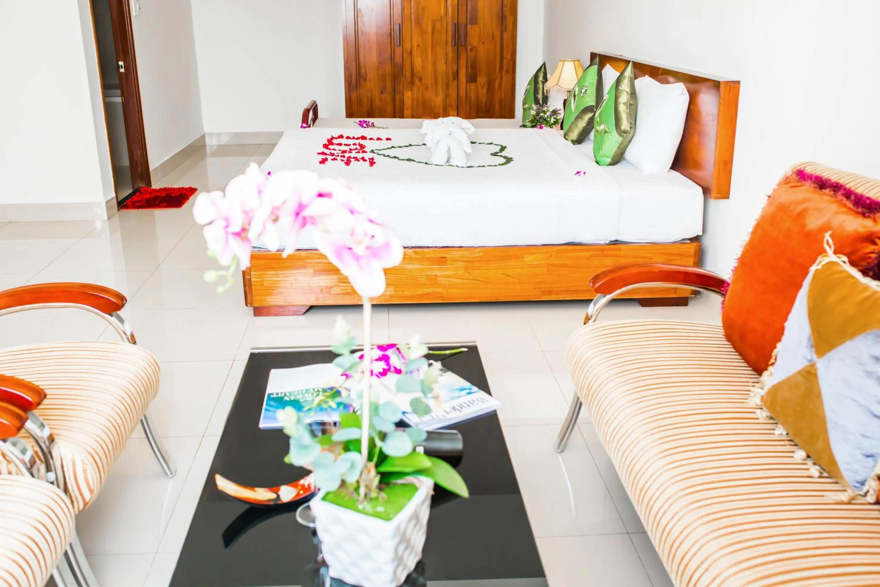 Bedroom, Bed in Kiên Cường 2 Hotel