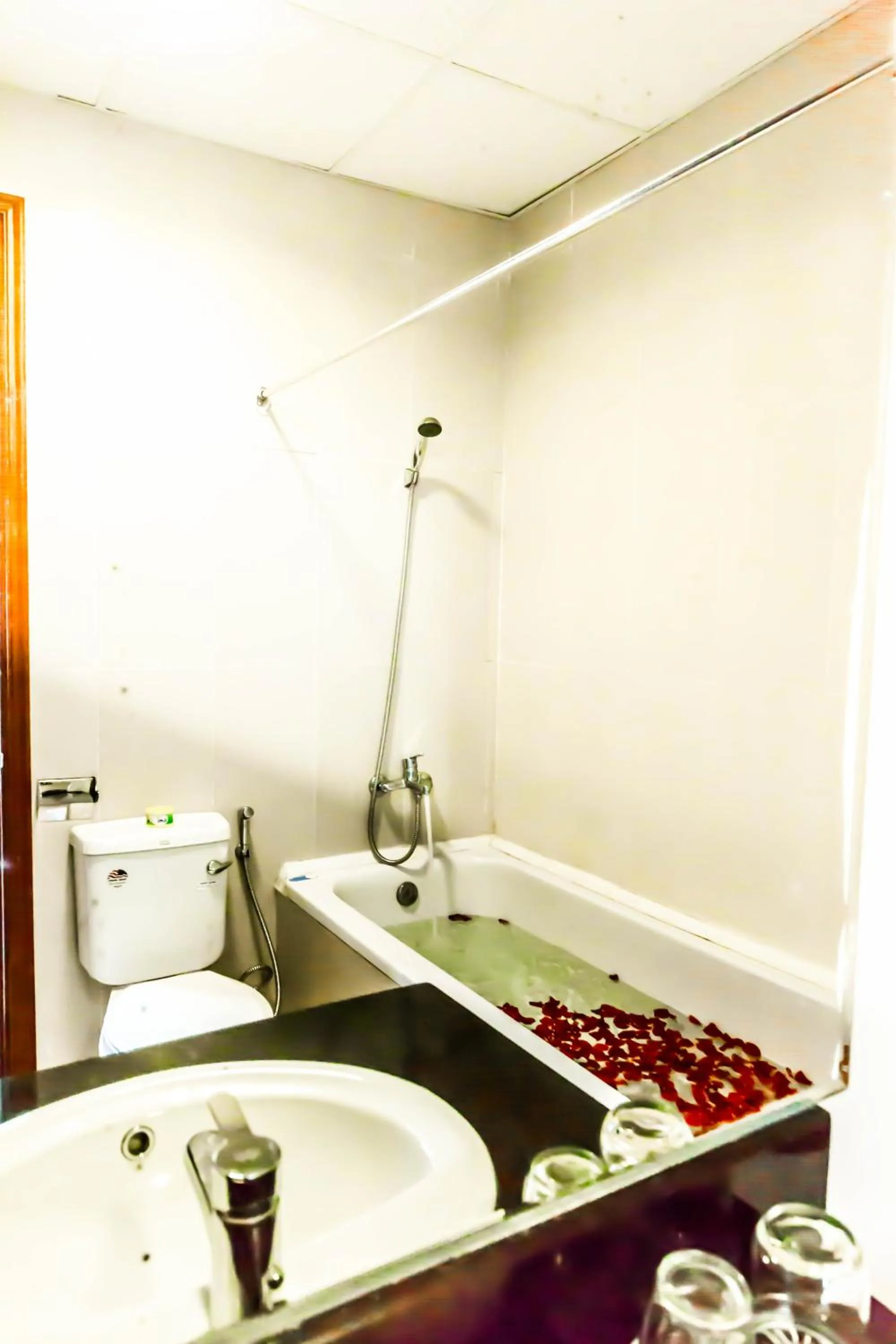 Bathroom in Kiên Cường 2 Hotel