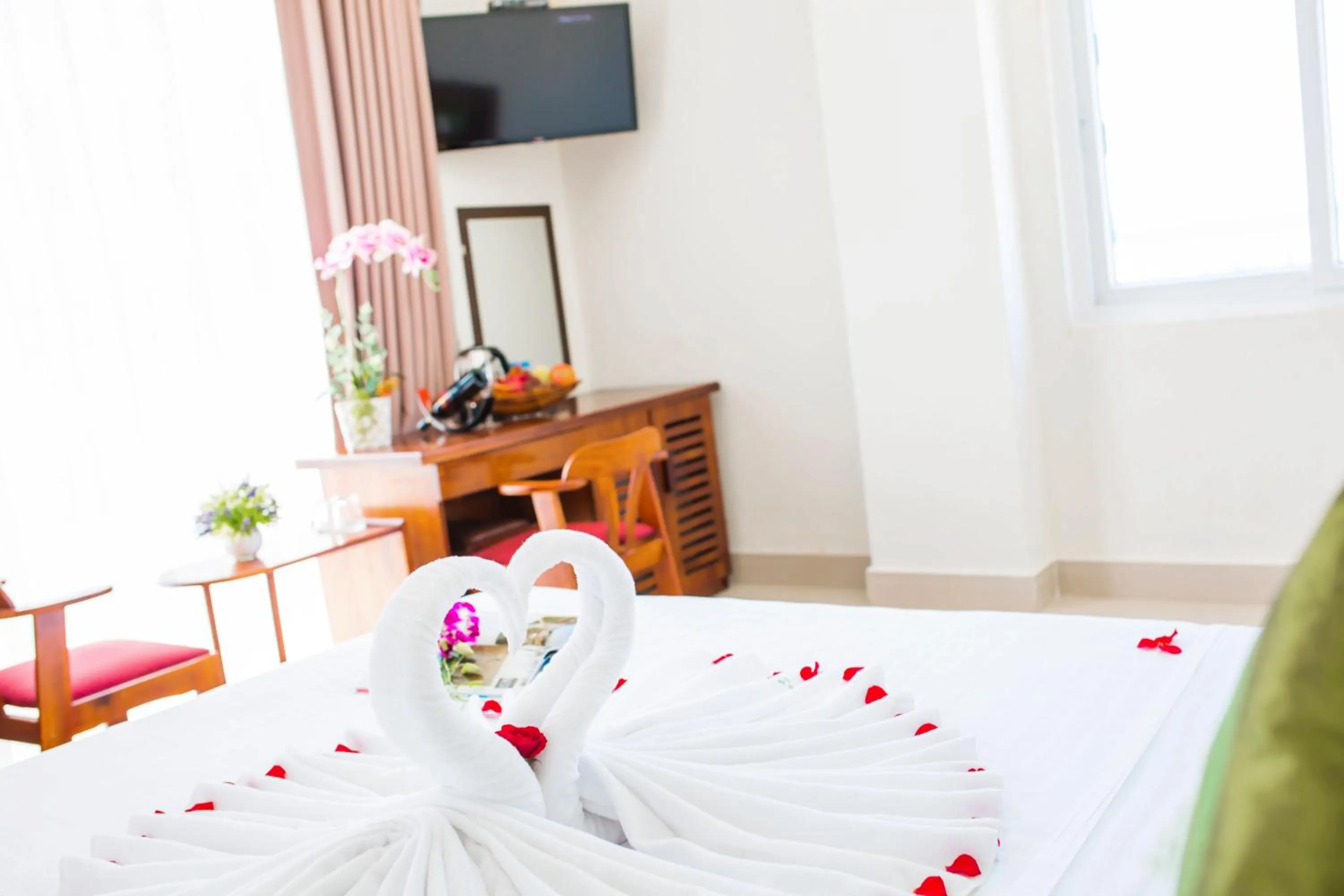 Bedroom, Bed in Kiên Cường 2 Hotel