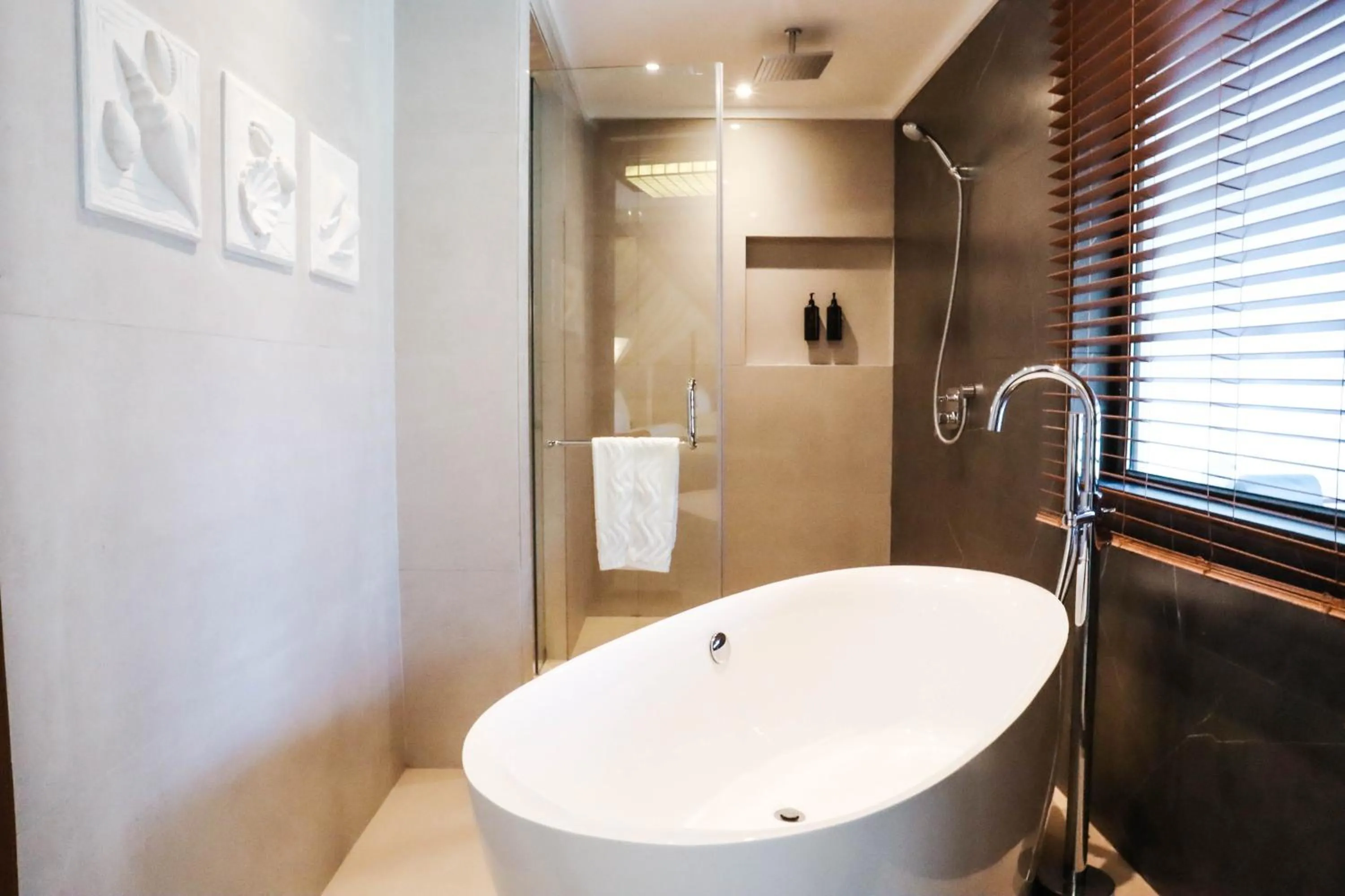 Mandarin Bay Resort and Spa