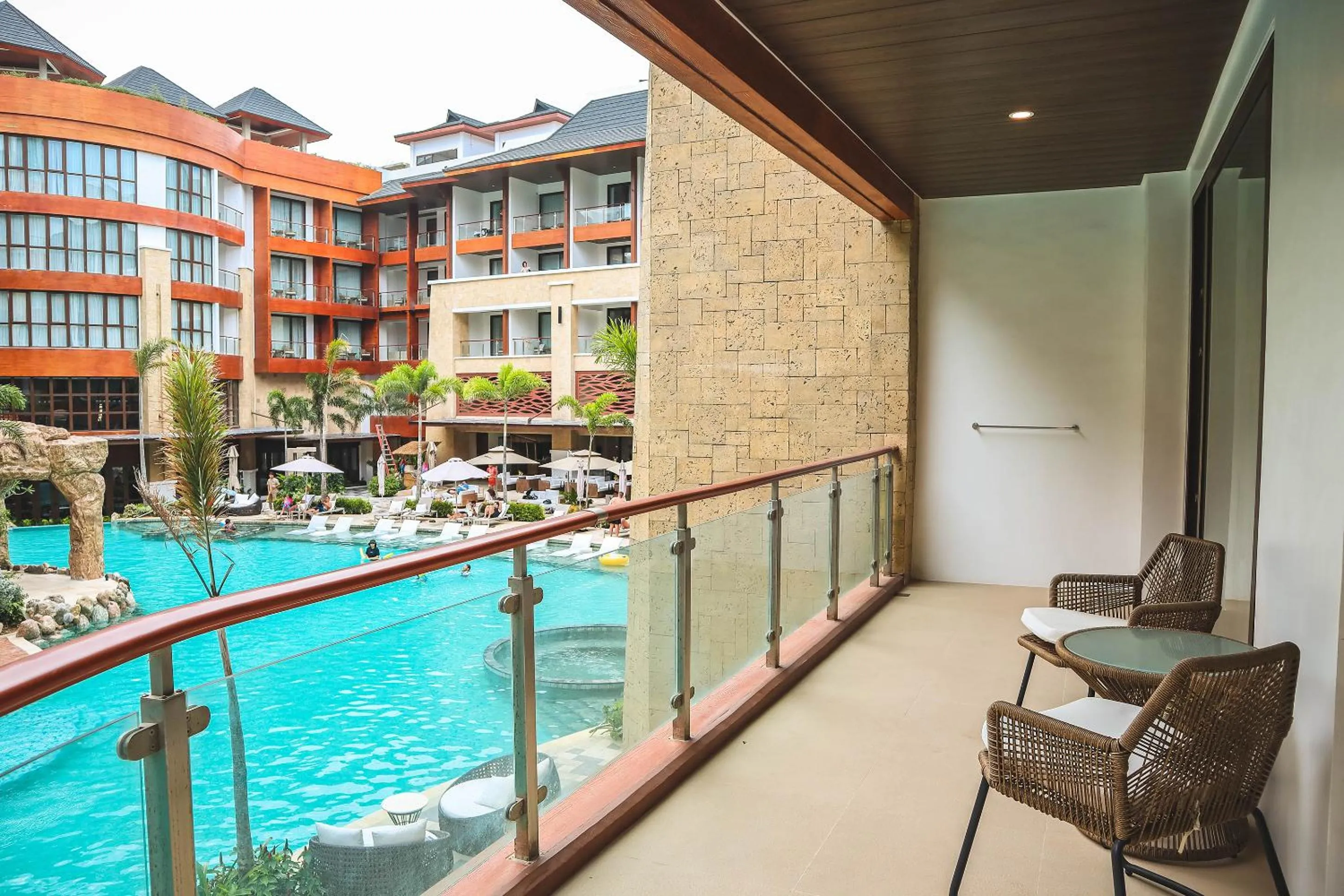 Mandarin Bay Resort and Spa