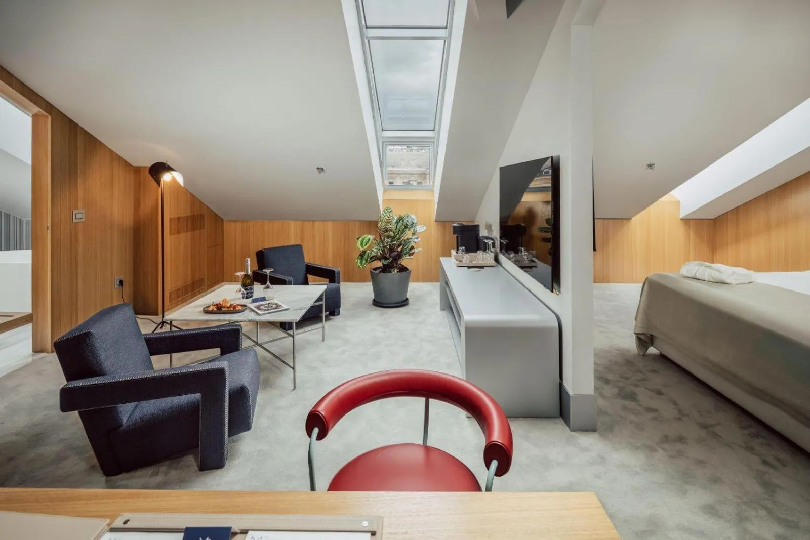 Photo of the whole room in Met Boutique Hotel