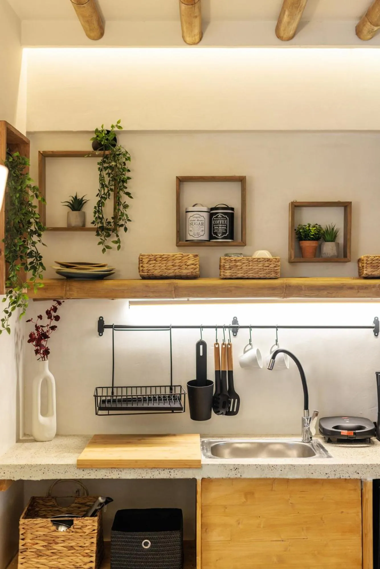 Kitchen or kitchenette in Marabou Unique Stay