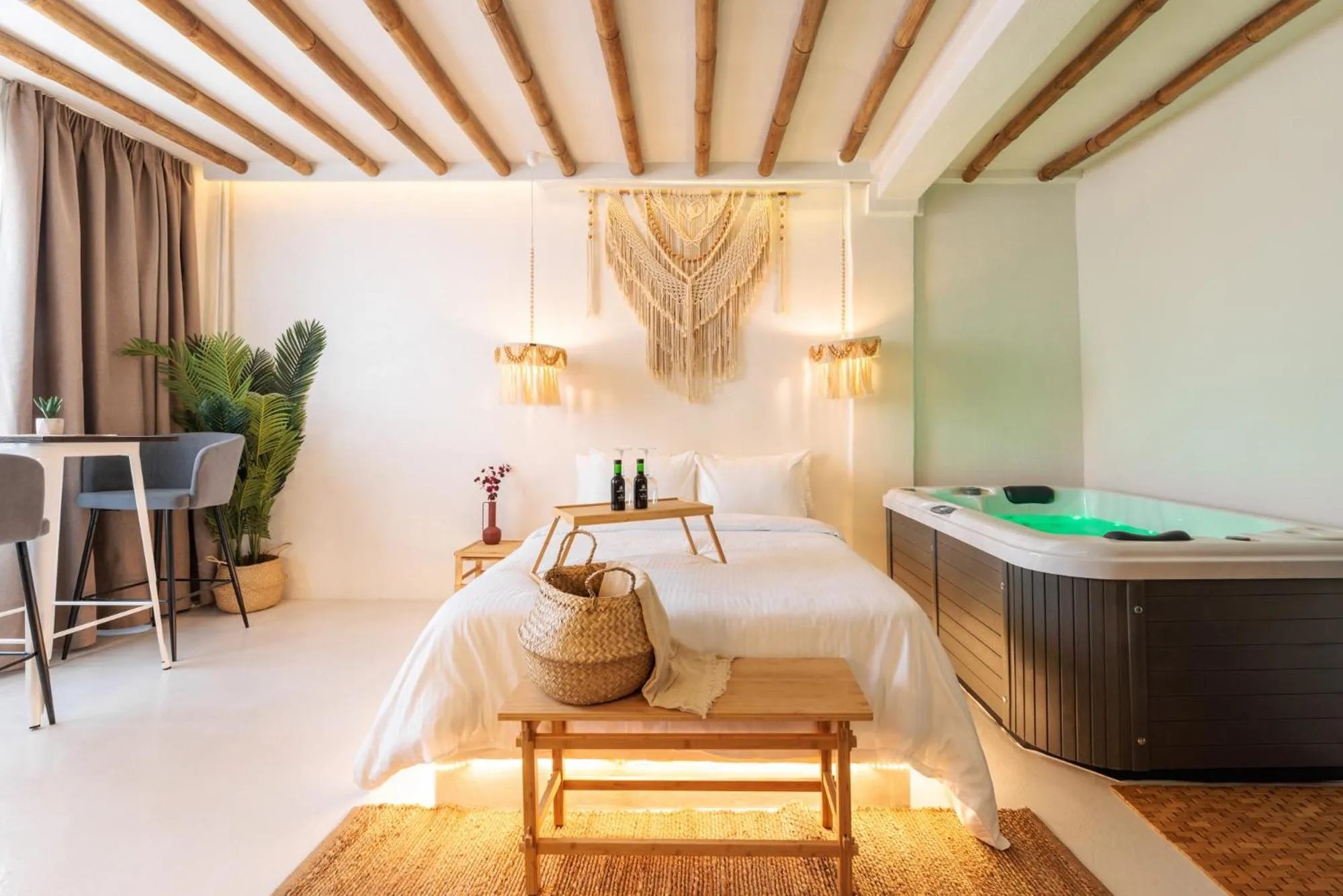 Bedroom, Bed in Marabou Unique Stay