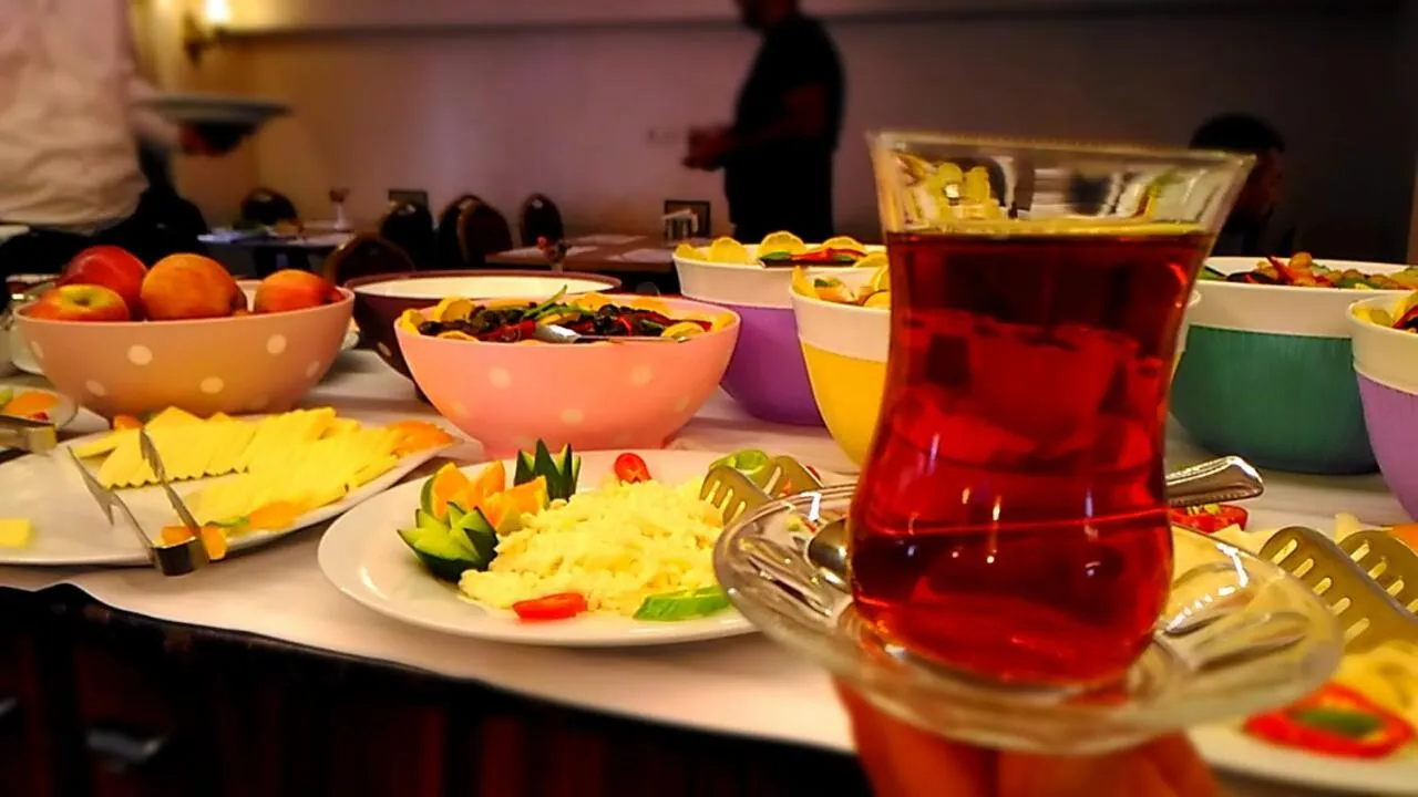 SARR TAC MAHAL HOTEl