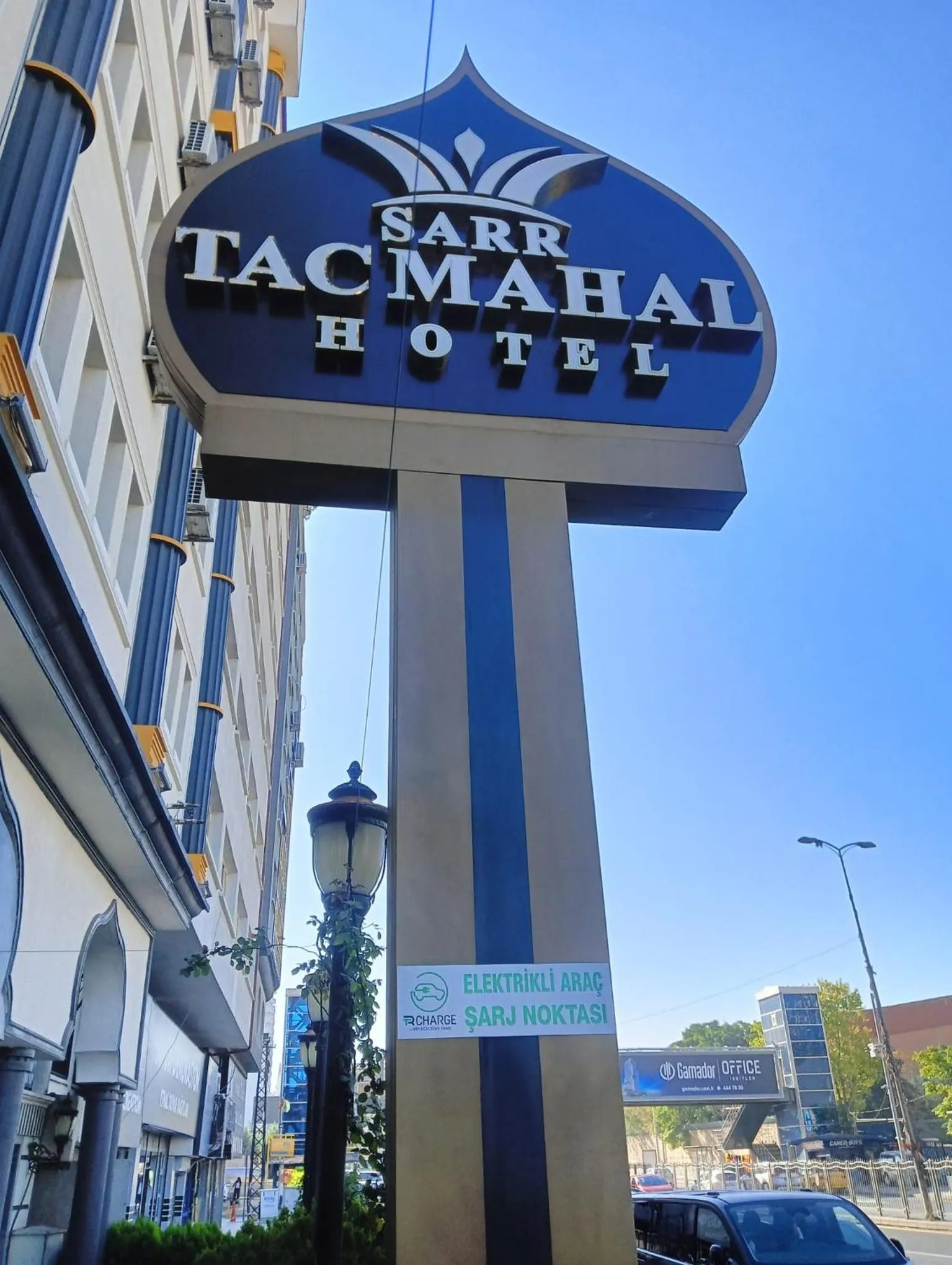 Property building in SARR TAC MAHAL HOTEl
