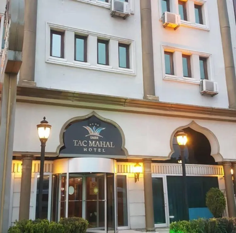 Property building in SARR TAC MAHAL HOTEl