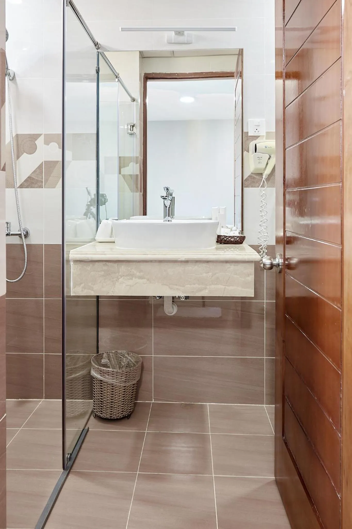 Shower in Song Anh 1 Hotel