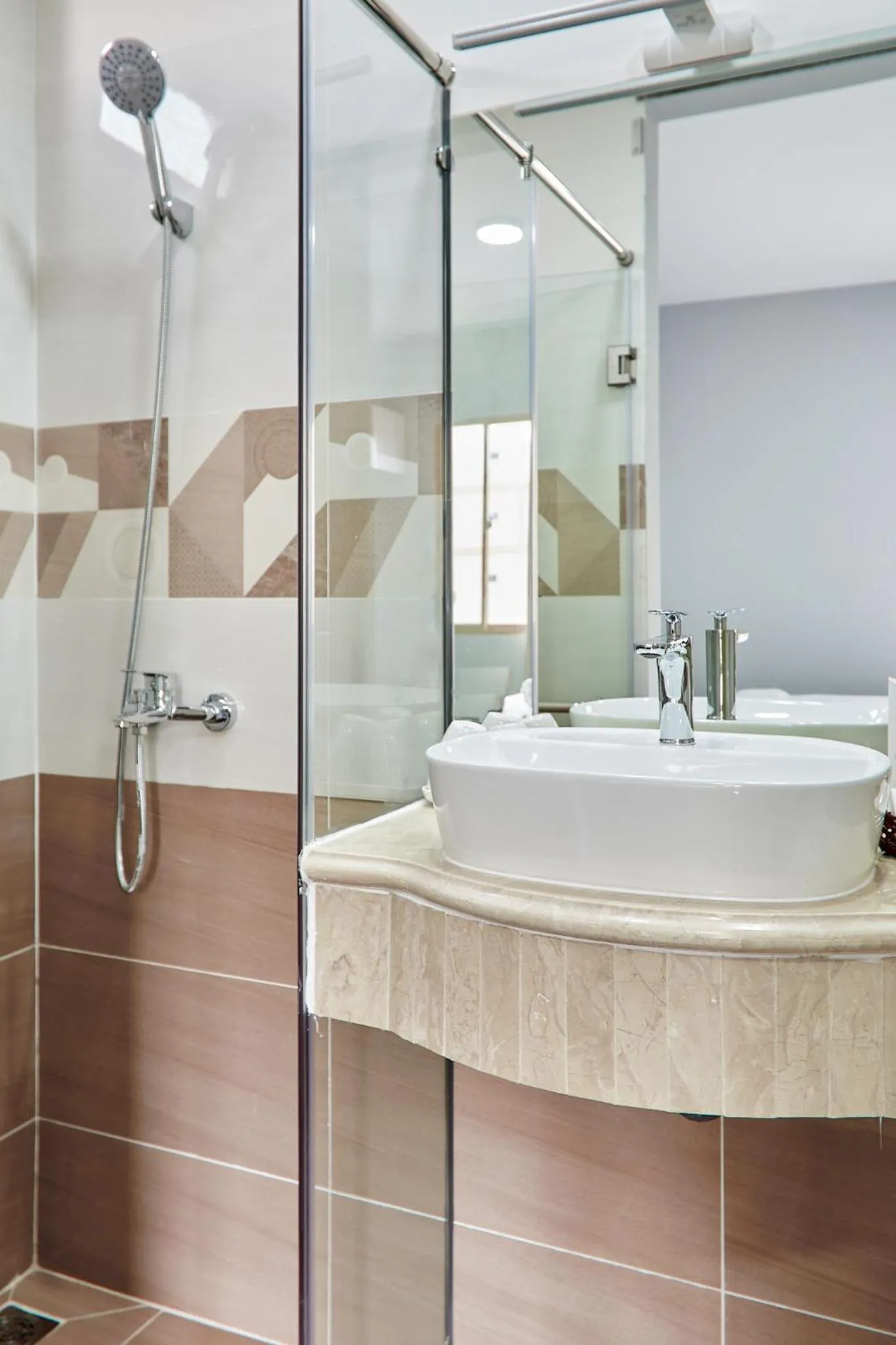 Shower in Song Anh 1 Hotel