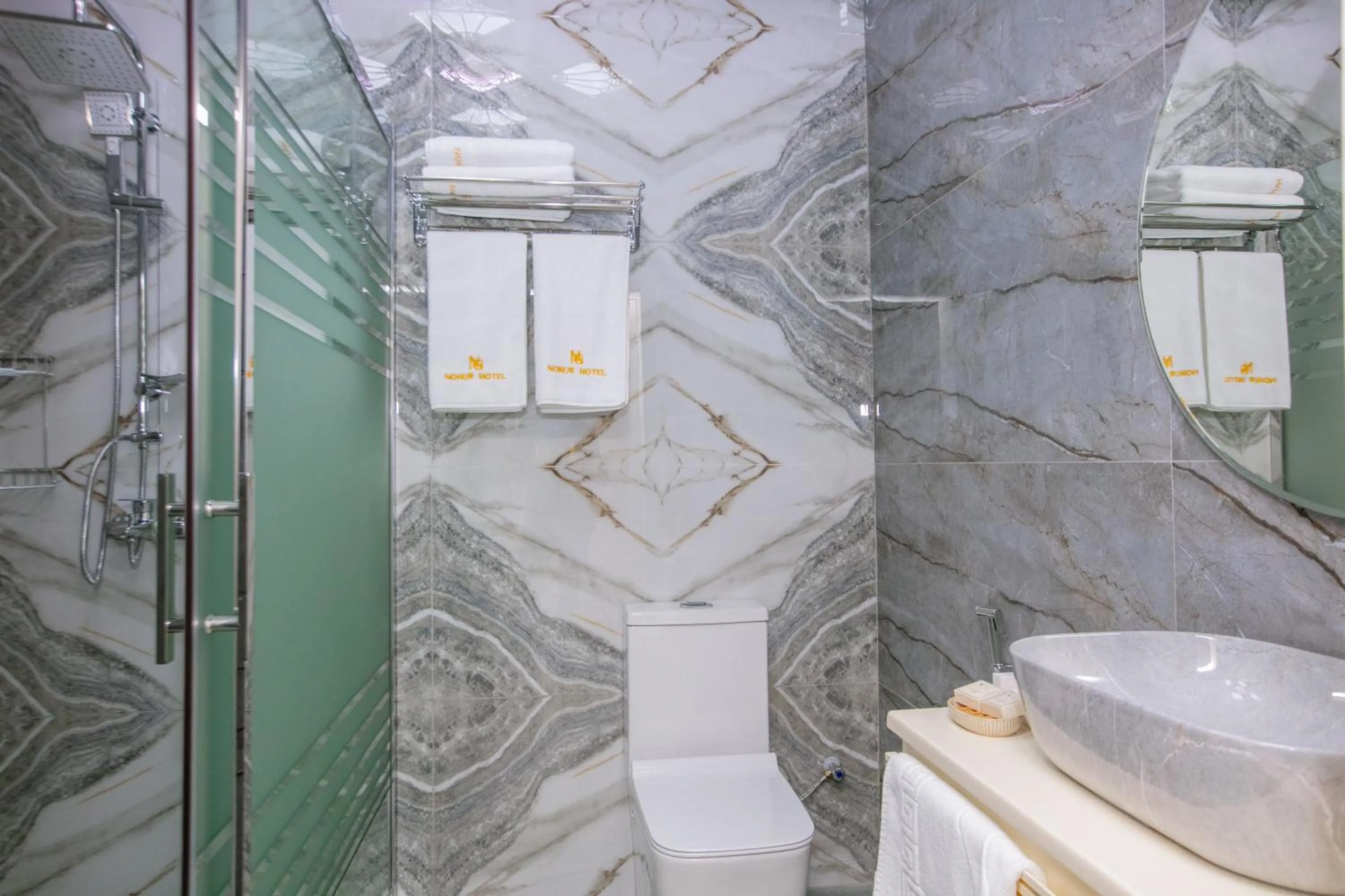 Shower in Nohur Hotel Gabala