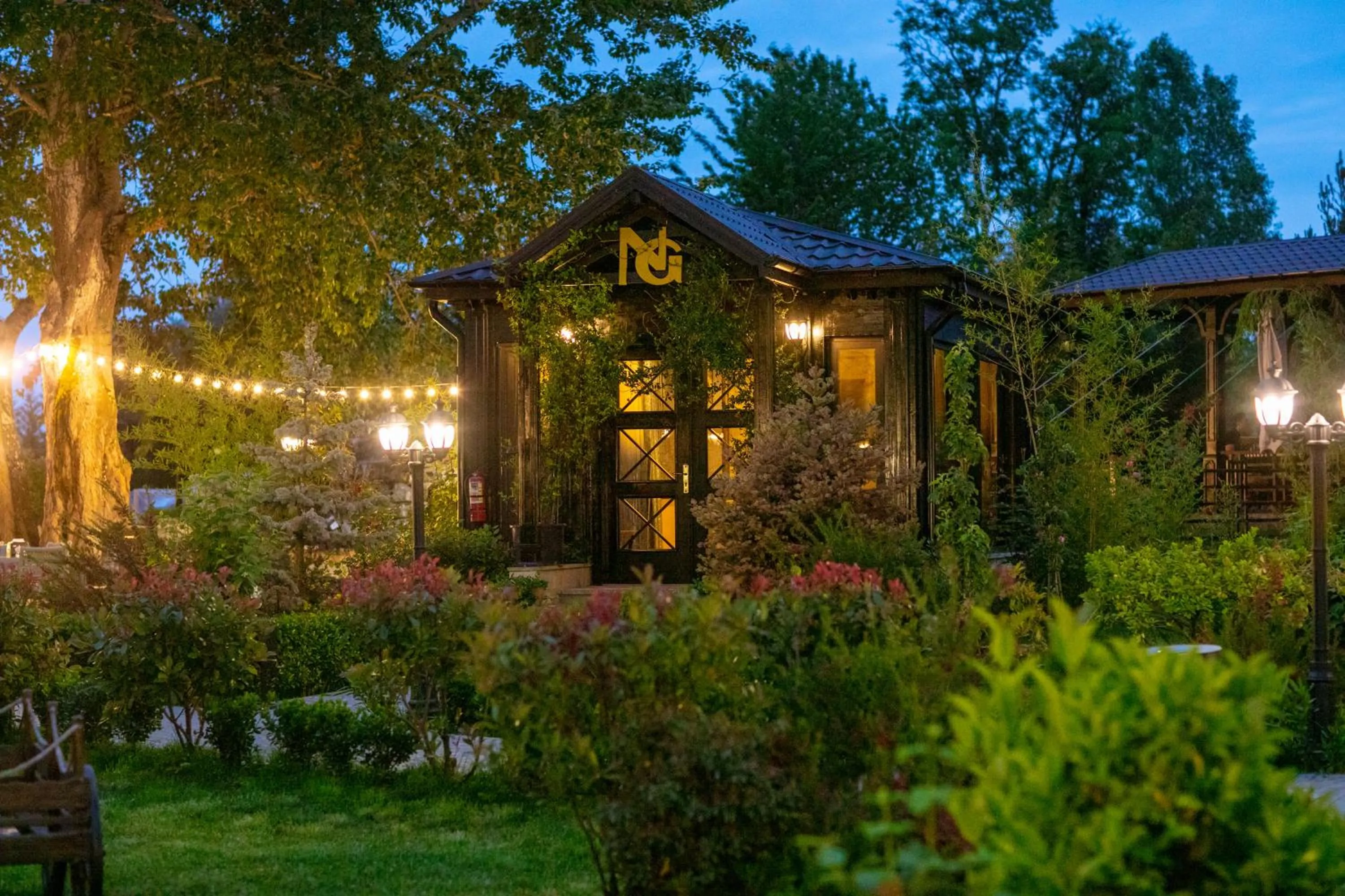 Restaurant/places to eat in Nohur Hotel Gabala