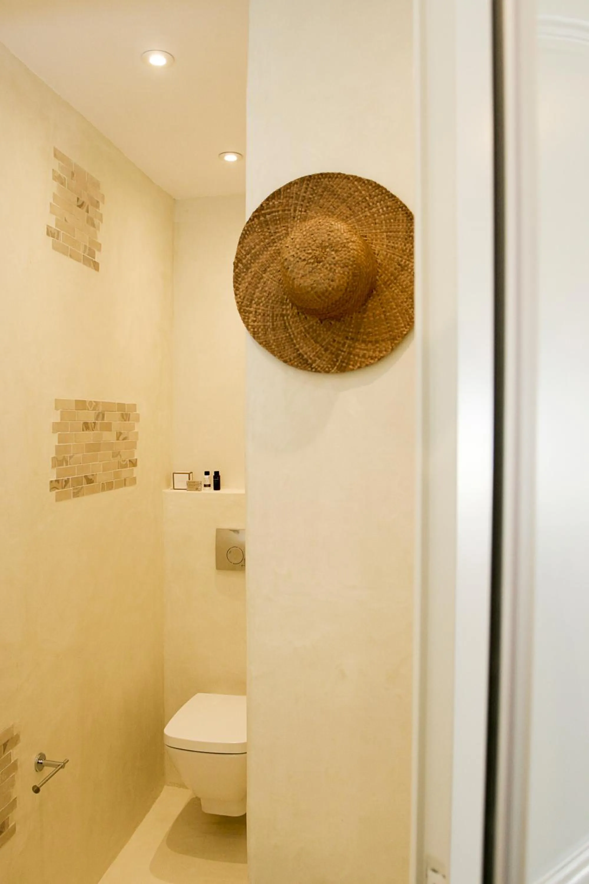 Shower in Anatoli Luxury Studios & Suites