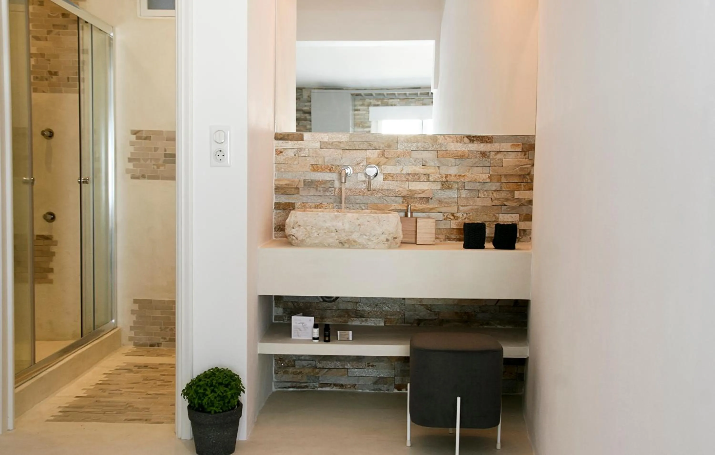 Bathroom in Anatoli Luxury Studios & Suites