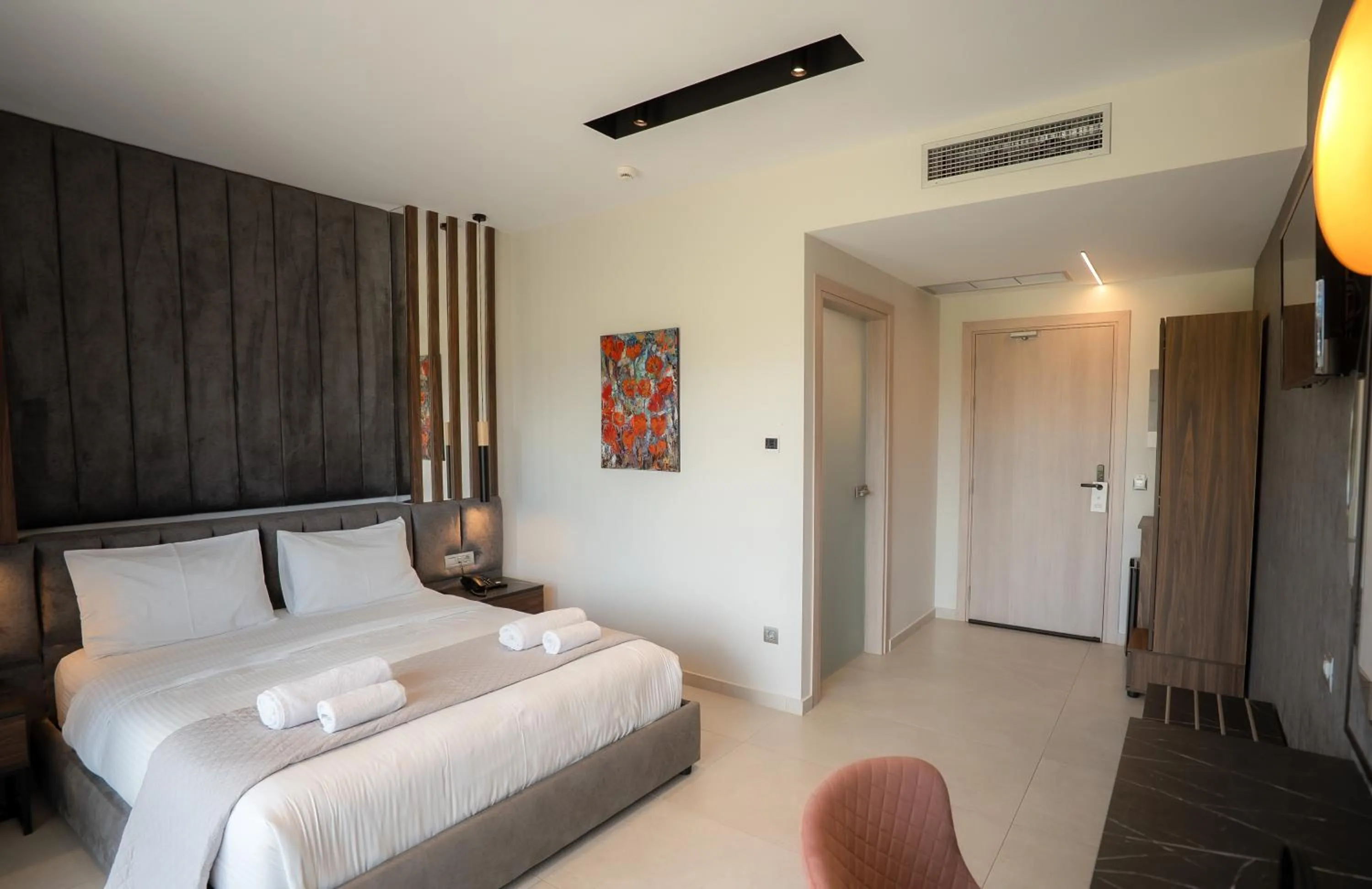 Bedroom, Bed in Mirabilis Boutique Hotel by Panel Hospitality