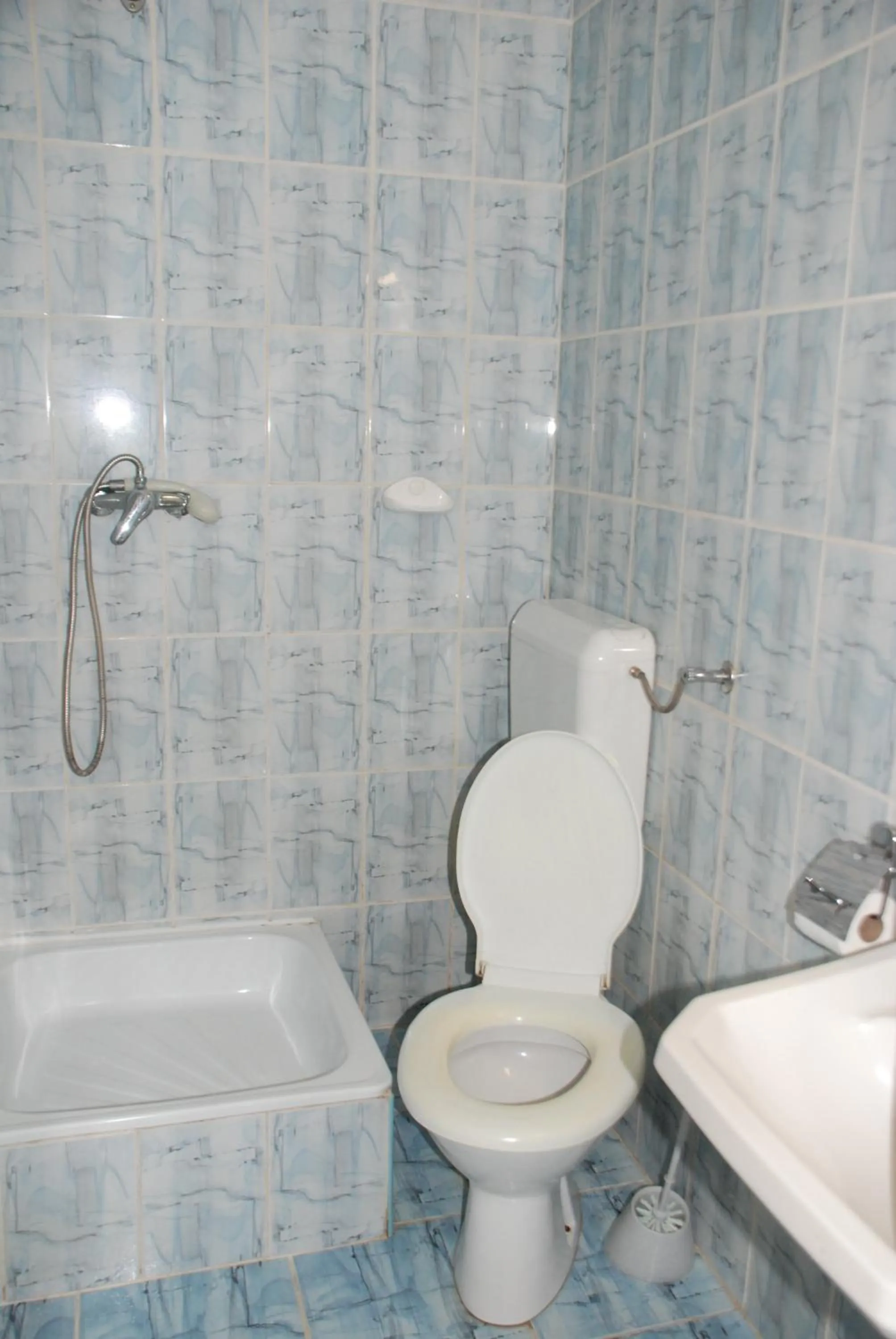 Bathroom in Hotel Merkur