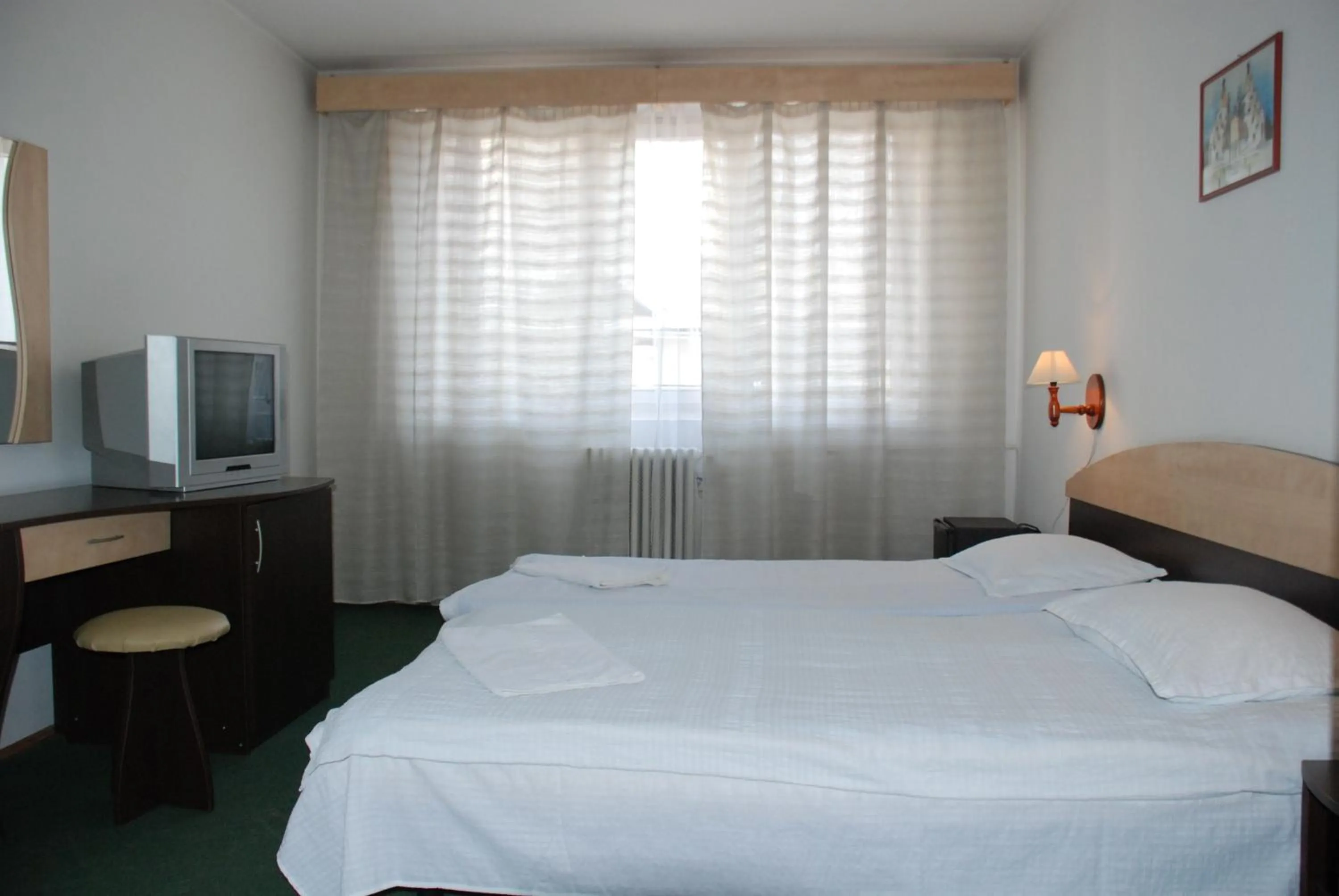 Bedroom, Bed in Hotel Merkur