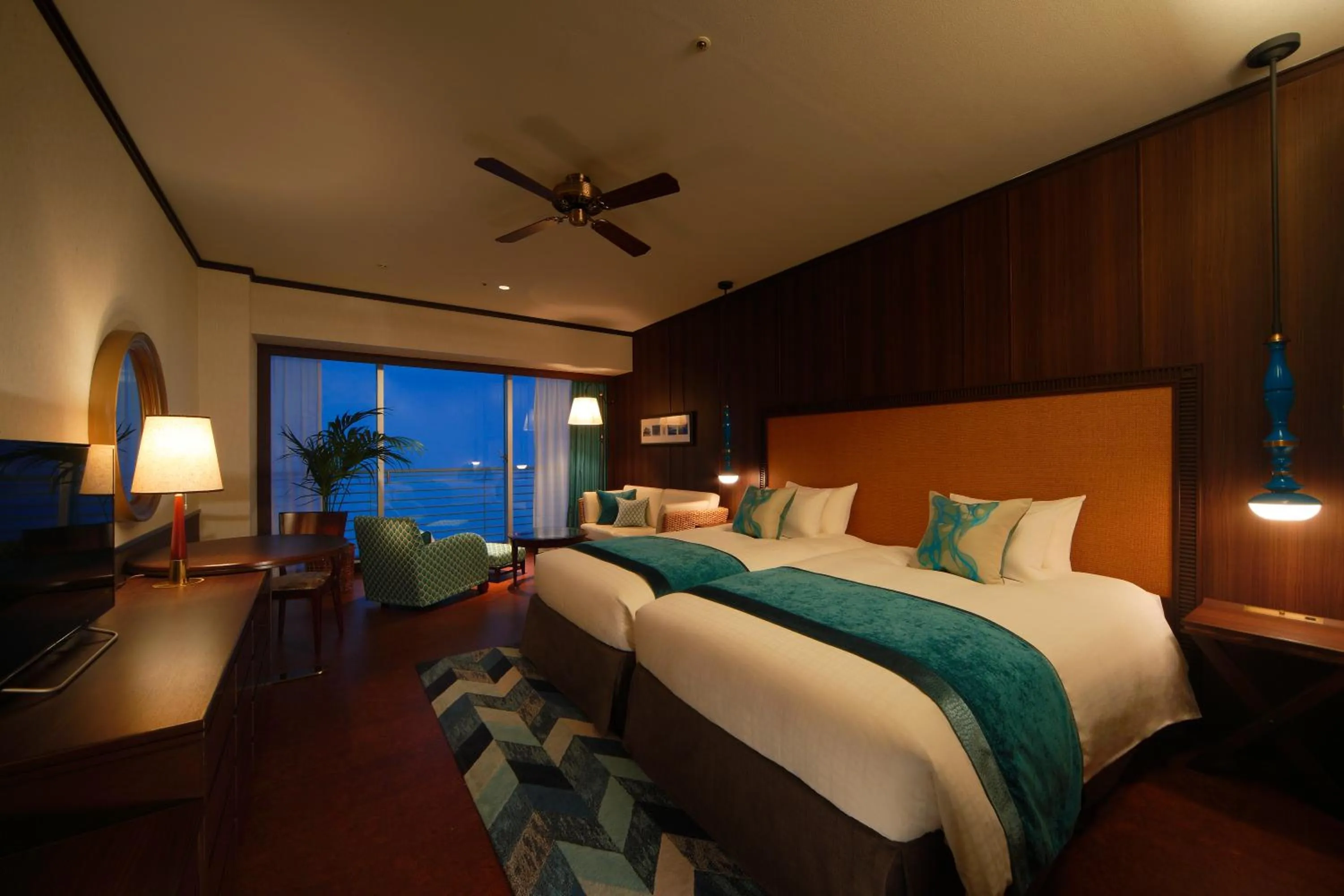 Photo of the whole room, Bed in Biwako Hotel