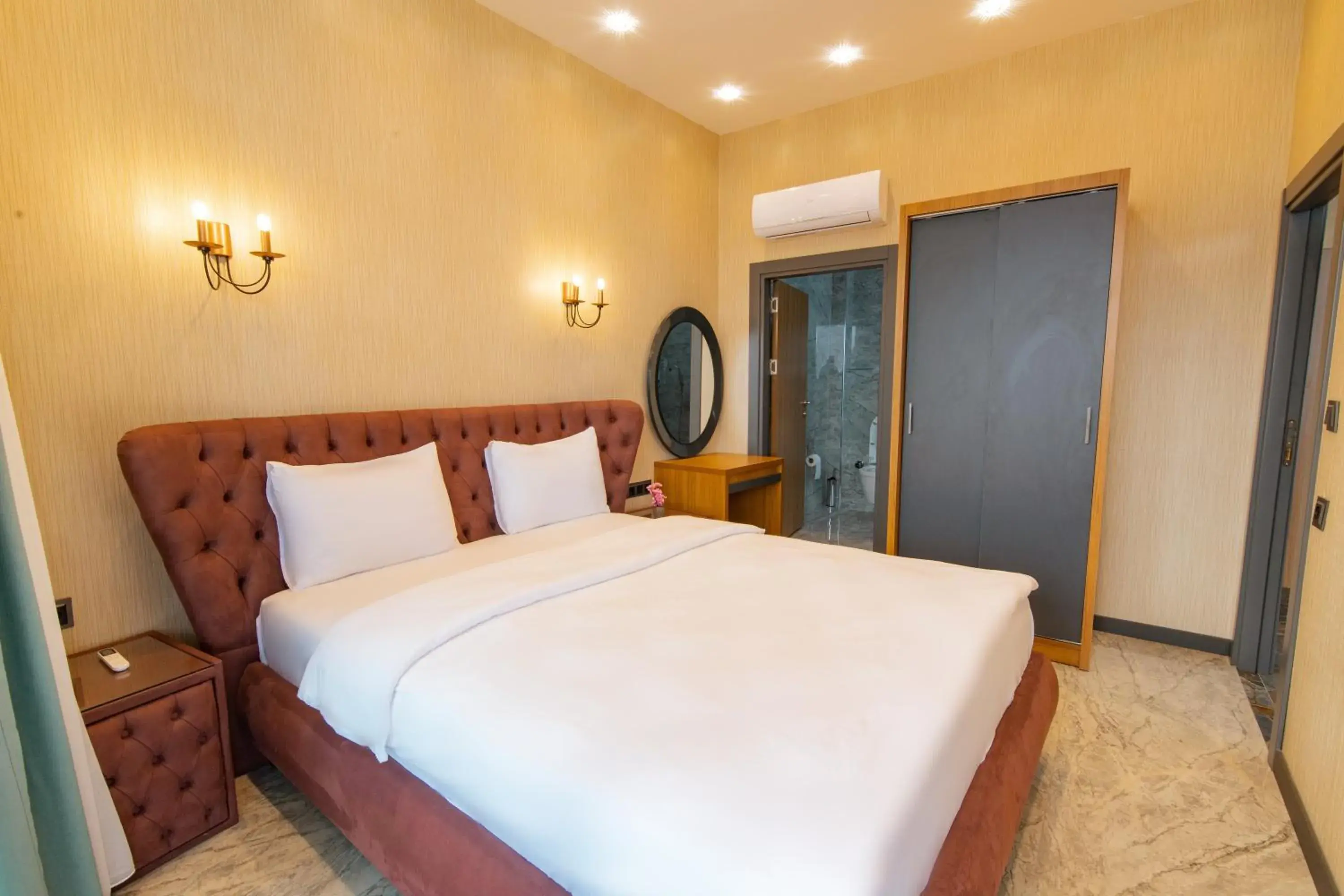 King Suite with Sea View in Fevzi Hoca Otel King Suite with Sea View in Fevzi Hoca Otel