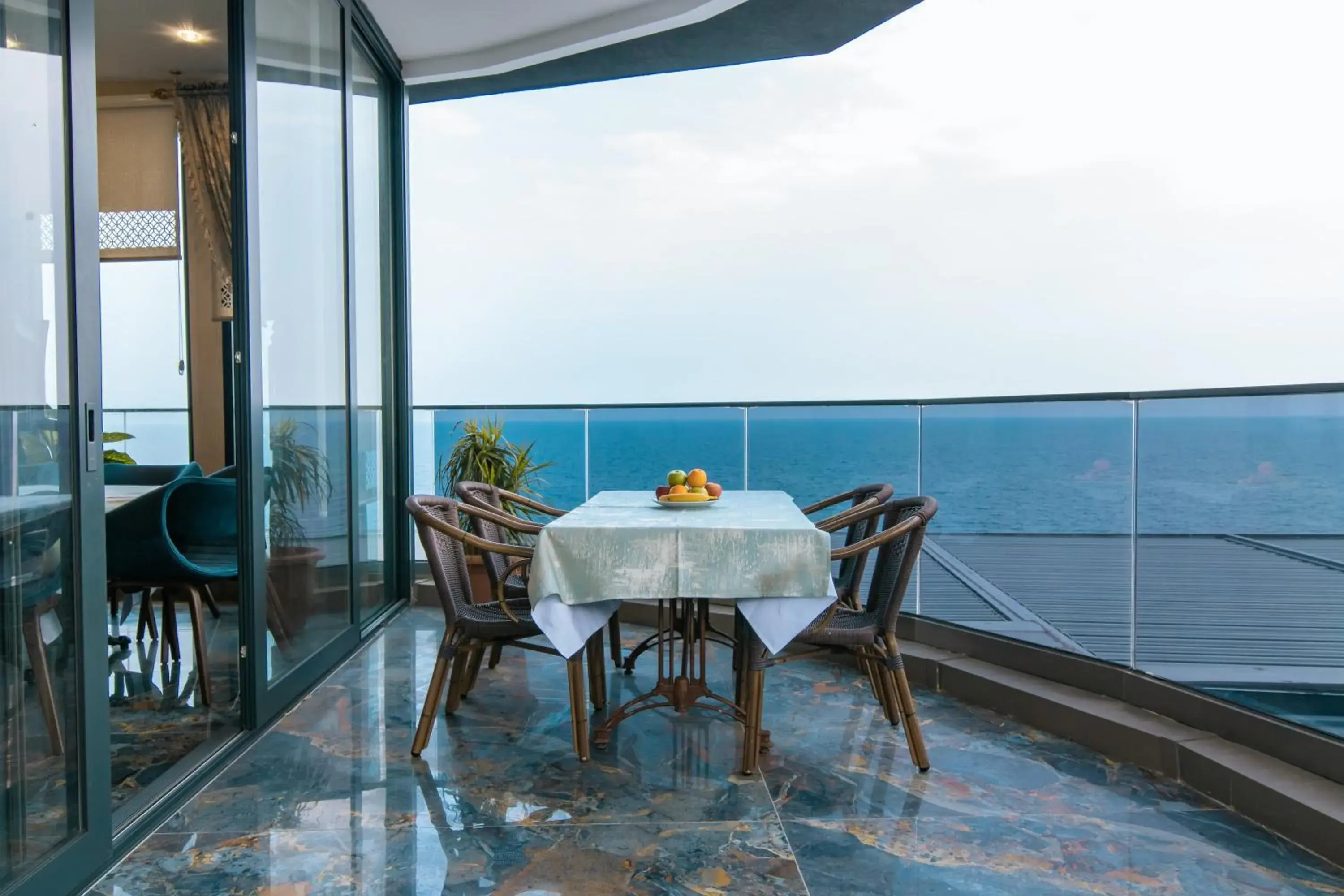 King Suite with Sea View in Fevzi Hoca Otel King Suite with Sea View in Fevzi Hoca Otel