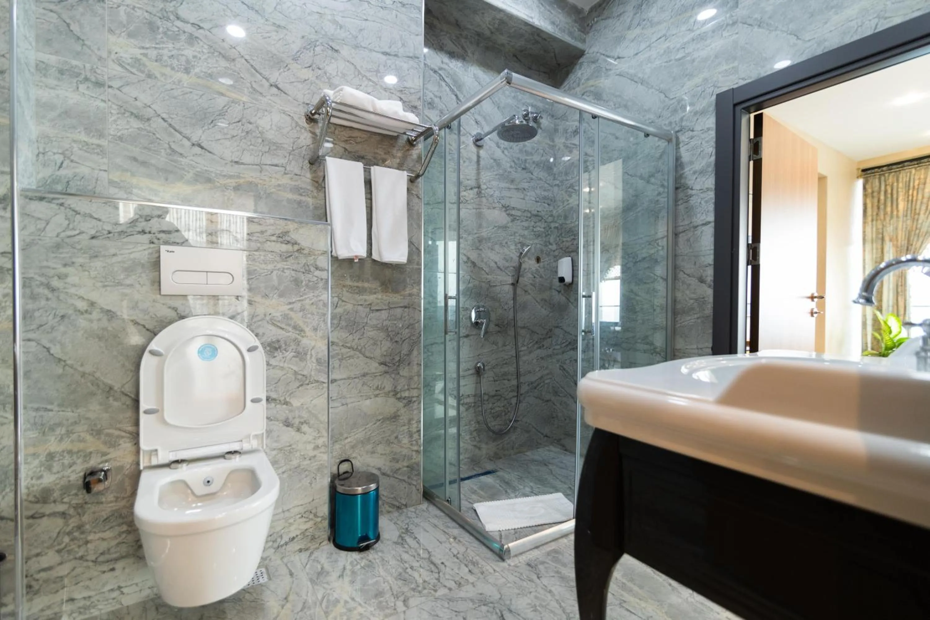Bathroom in Fevzi Hoca Otel