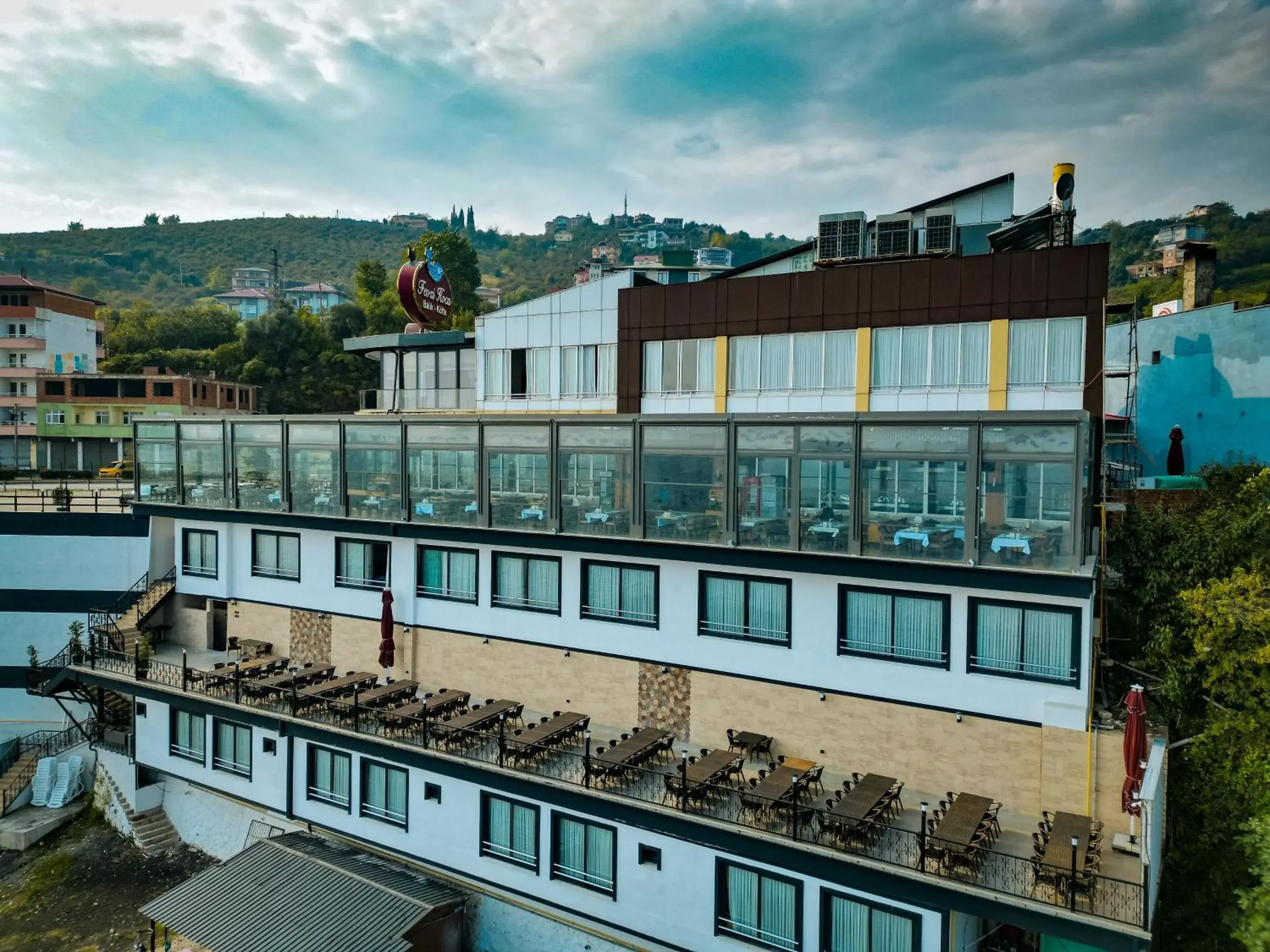 Property building in Fevzi Hoca Otel Property building in Fevzi Hoca Otel