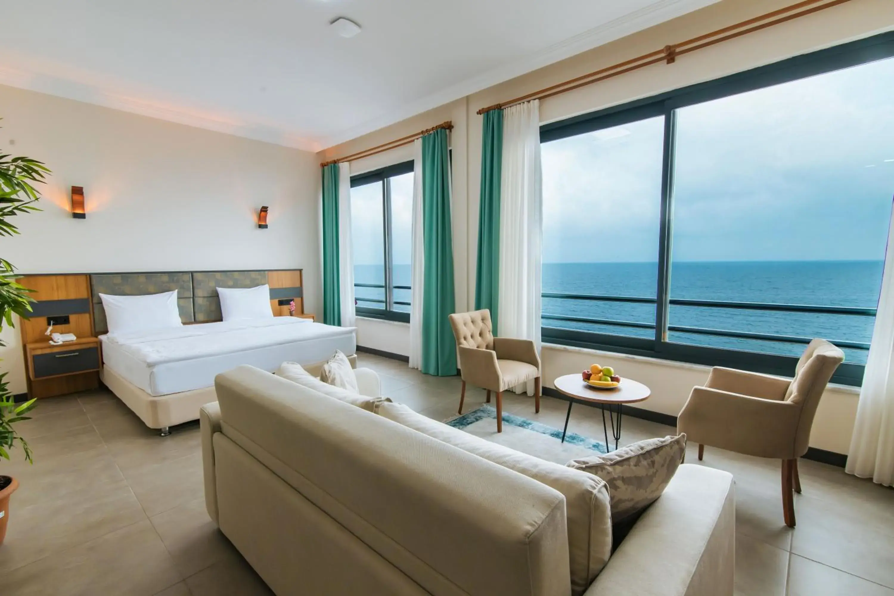 Suite with Sea View in Fevzi Hoca Otel Suite with Sea View in Fevzi Hoca Otel